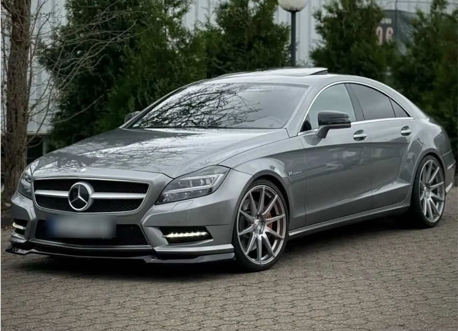 Mercedes-Benz CLS 500 BlueEFFICIENCY 7G-TRONIC Edition 1 - 2