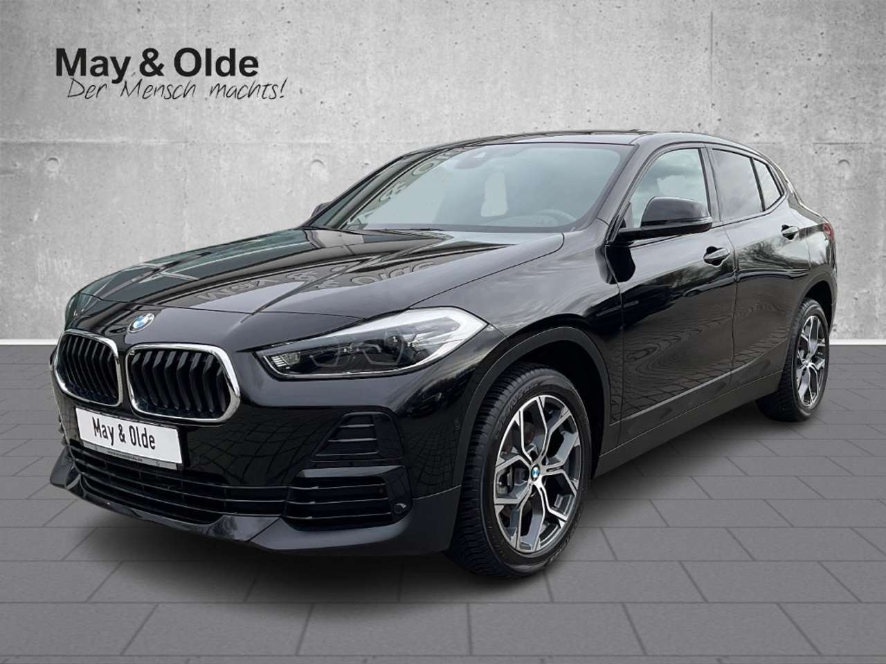BMW X2 2024 — sDrive18i Aut Navi LED SHZ RFK Klimaaut DAB