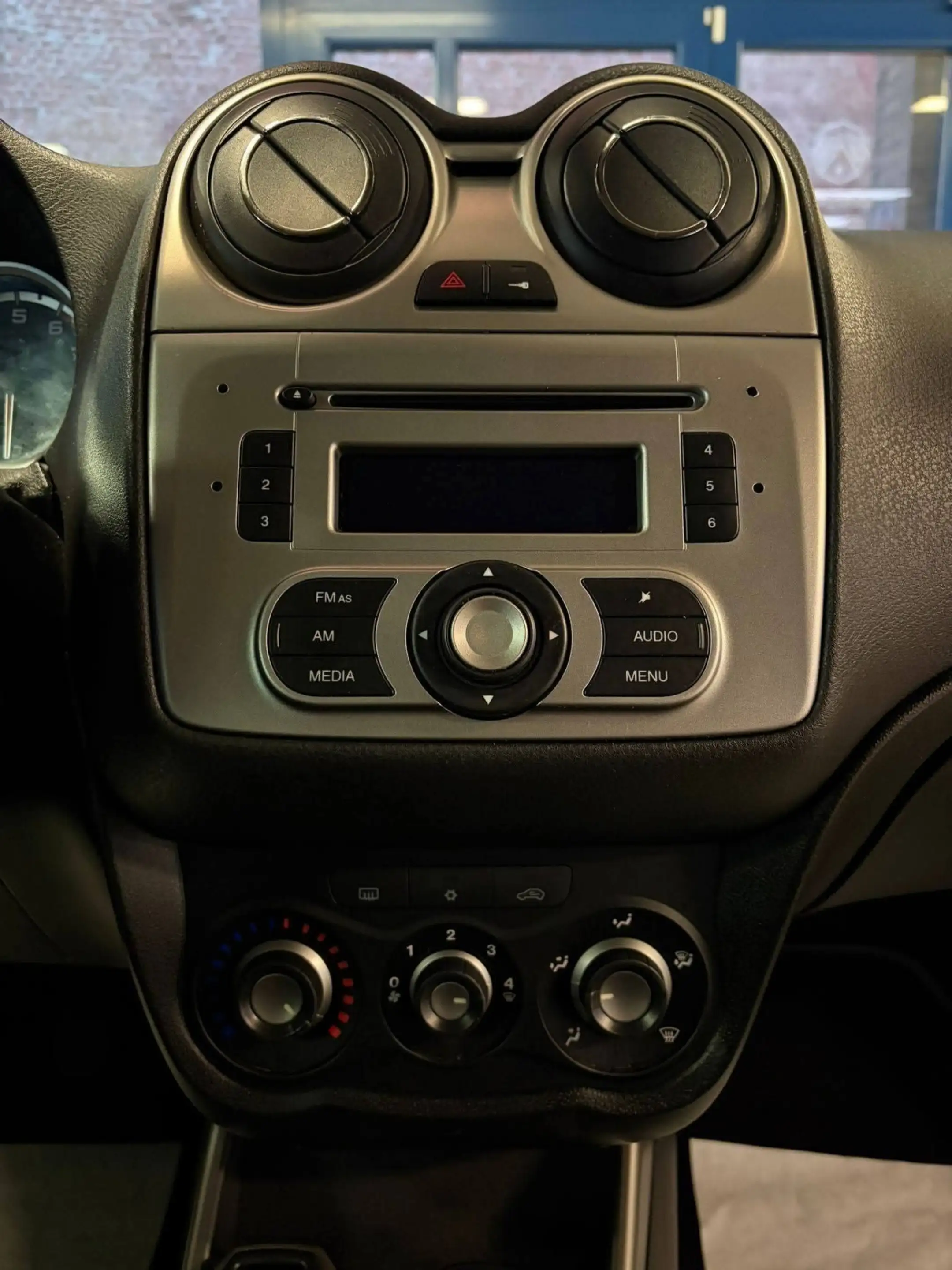 Alfa Romeo MiTo GARANTIE / SUPER FIABLE / DISPO DIRECTEMENT — photo 10
