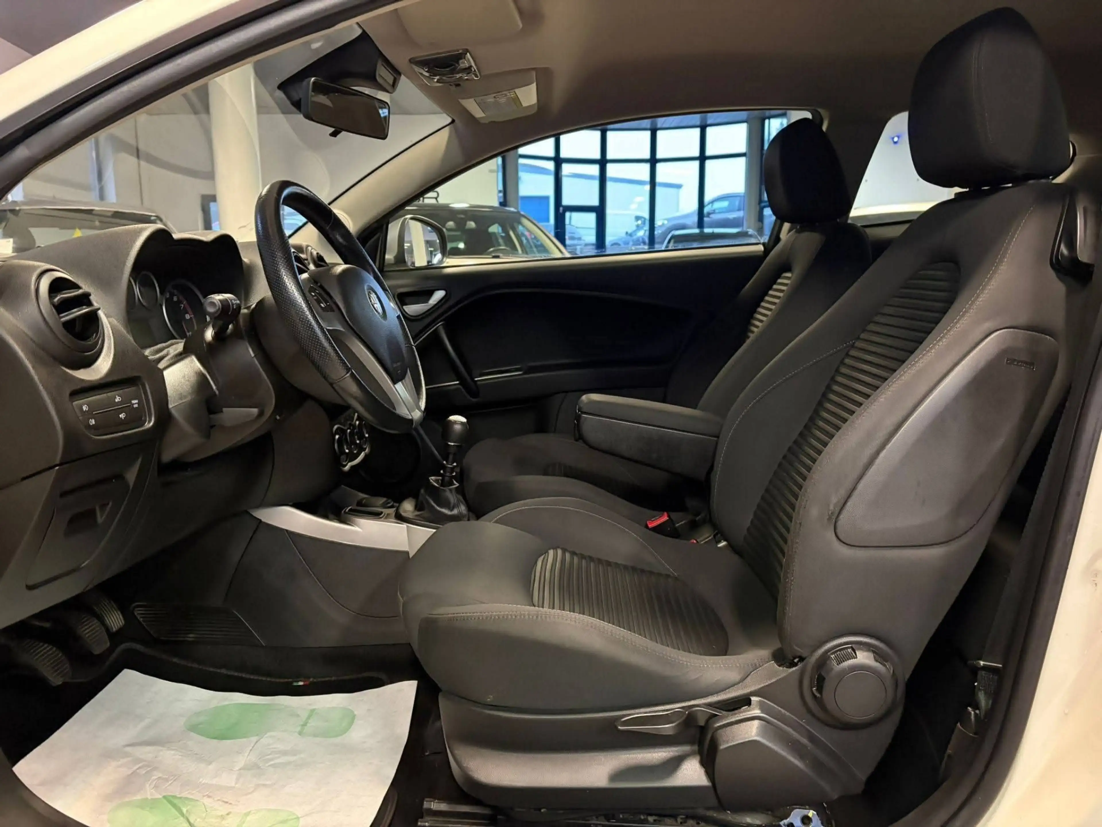Alfa Romeo MiTo GARANTIE / SUPER FIABLE / DISPO DIRECTEMENT — photo 4