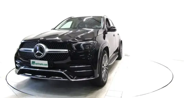 Mercedes-Benz GLE view 3