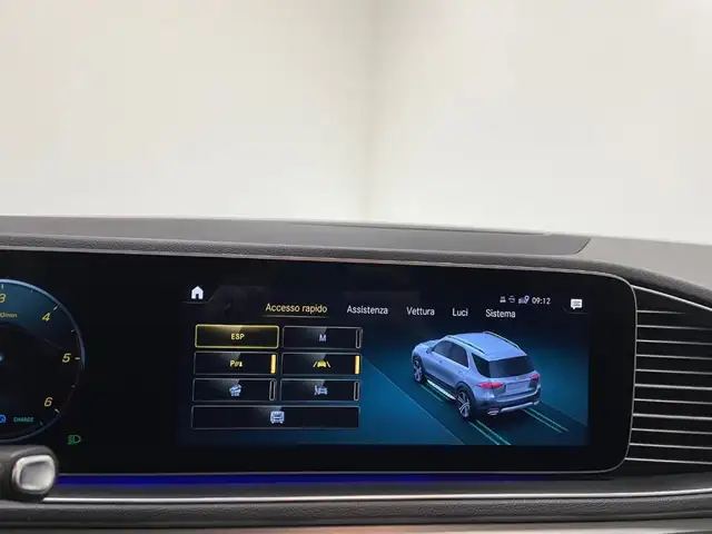 Mercedes-Benz GLE view 29