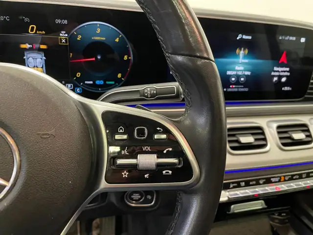 Mercedes-Benz GLE view 18