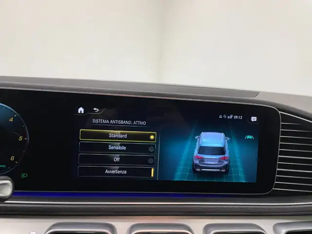 Mercedes-Benz GLE view 26