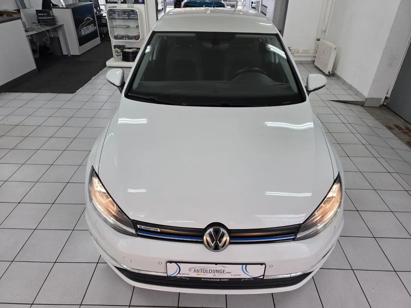 Volkswagen Golf VII DSG*NAVI*SportS*Parkass.*Massage*CarPla Weiß - 2