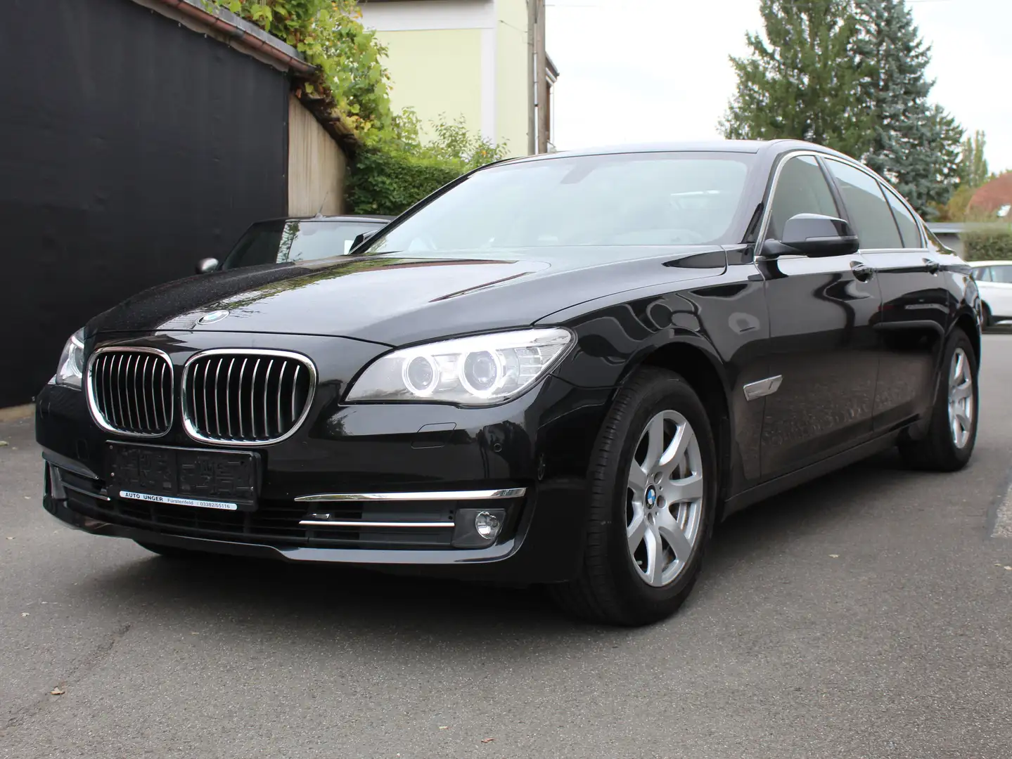 BMW 730 730d Aut 1 Besitz! mit nur 96000 Km Noir - 1
