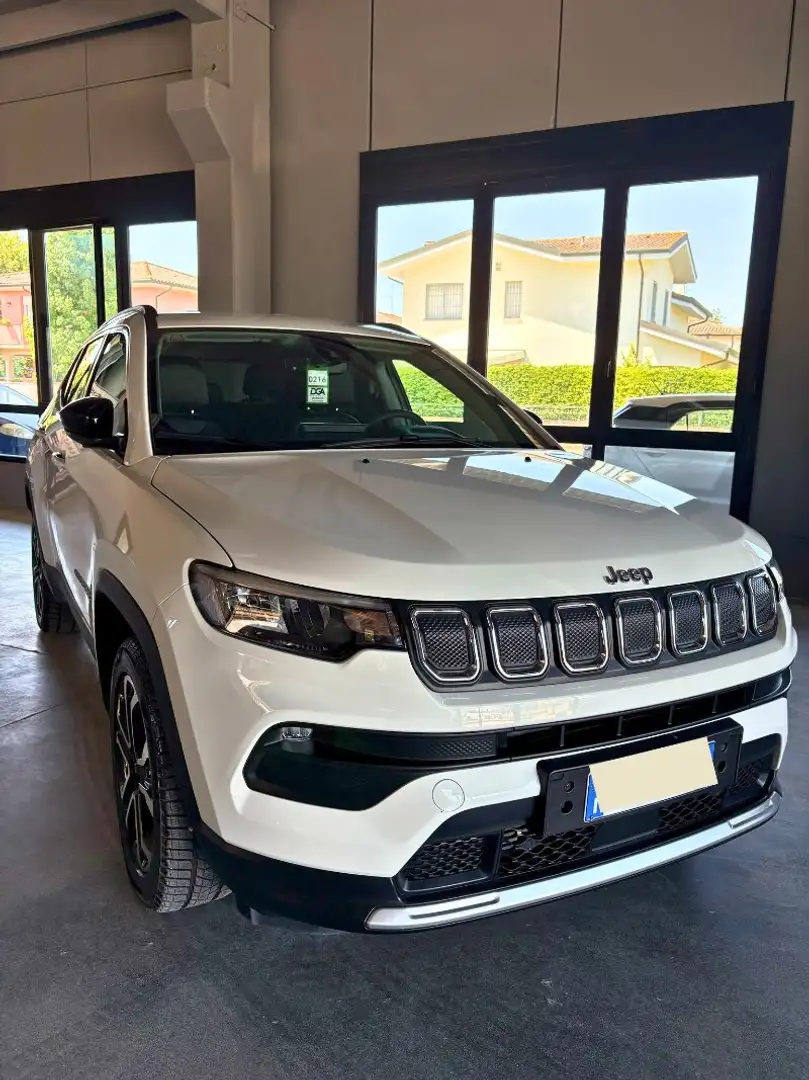 Jeep Compass Compass 1.6 Multijet II 2WD Limited Бежевий - 2