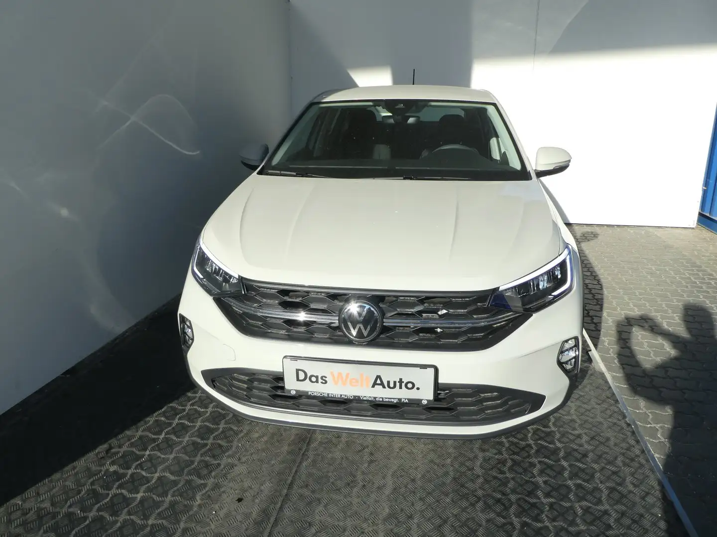 Volkswagen Taigo 4Me TSI Grau - 2