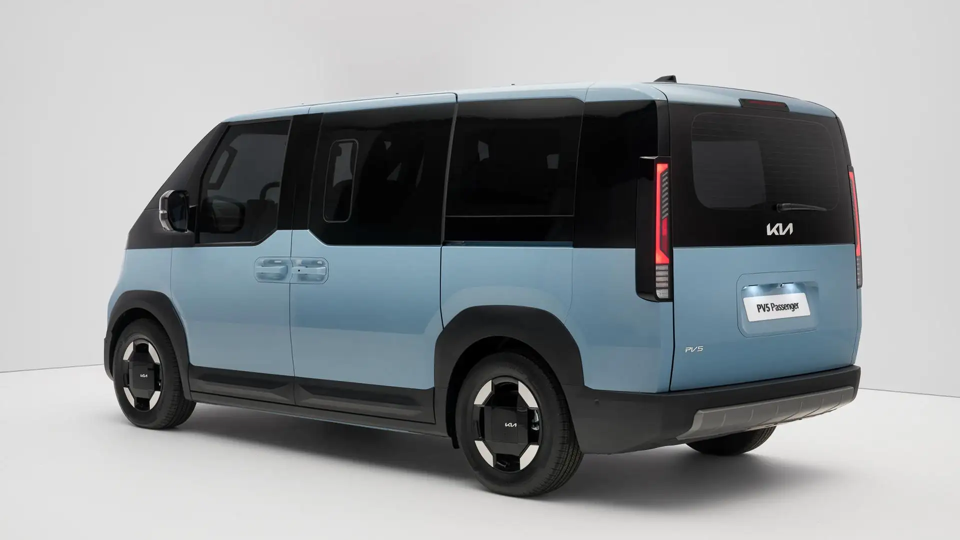 Kia PV5 Passenger Essential 51.5 kWh €3000,- Introduct - 2