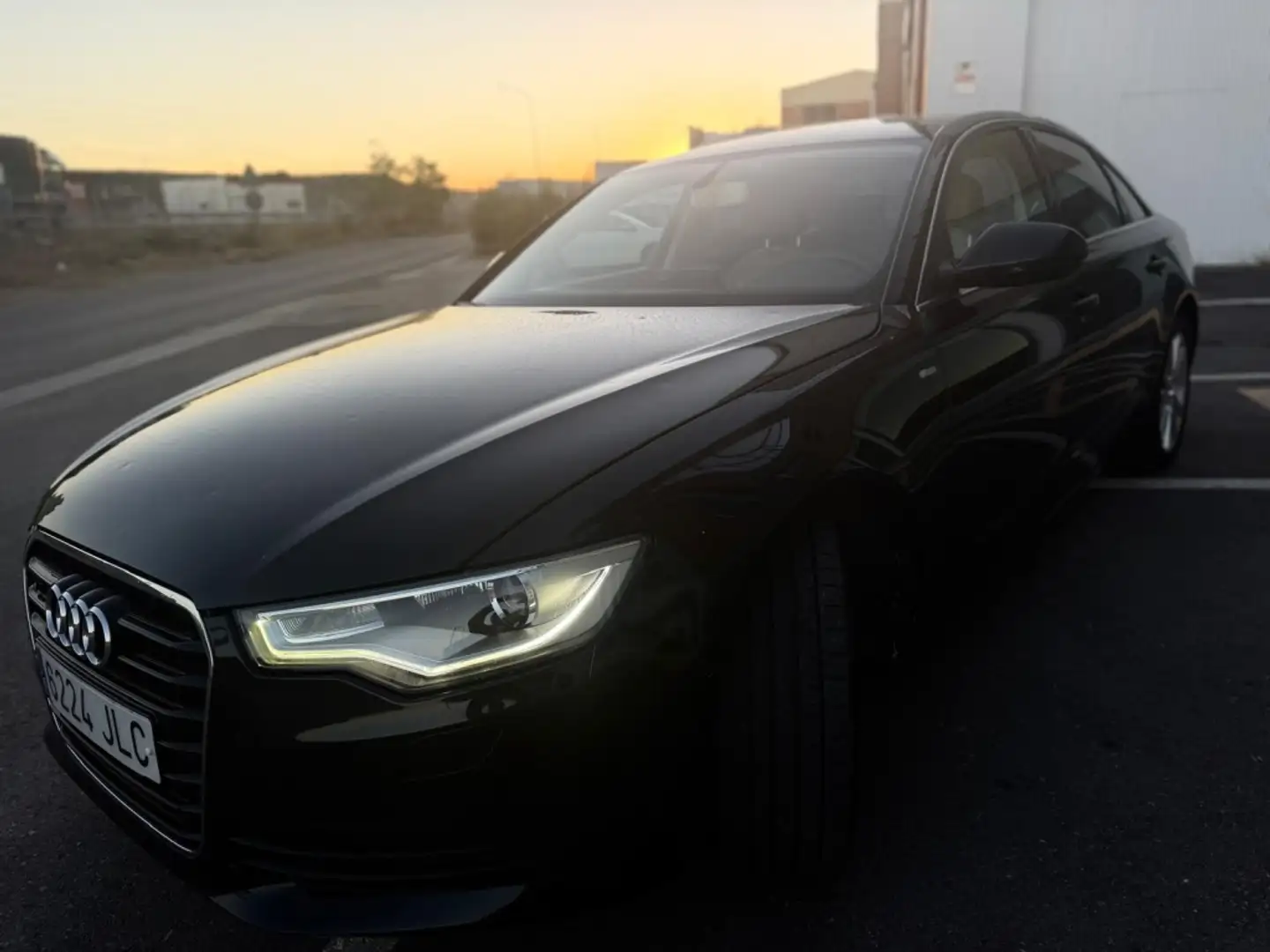 Audi A6 2.0TDI Advanced edition S-T 140kW Negro - 2