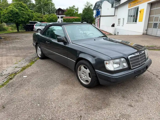 Mercedes-Benz Baureihe 124 CE-Klasse 300 CE-24
