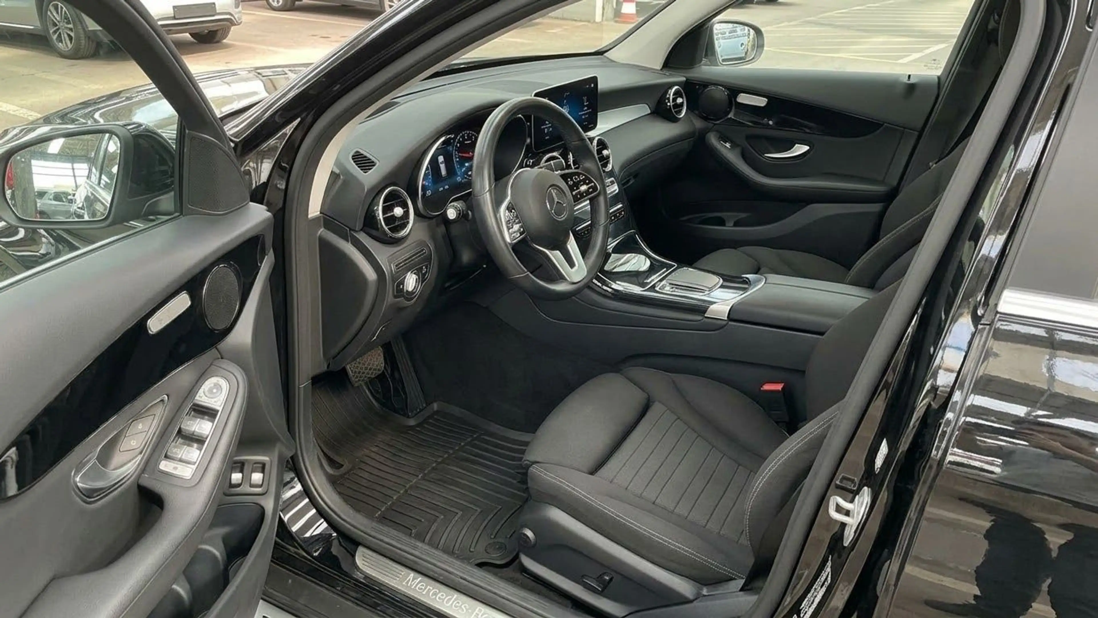 Mercedes-Benz GLC 300 e 4Matic 9G-TR-DIGITAL-360°CAM-AHK-TOTWNK — photo 12