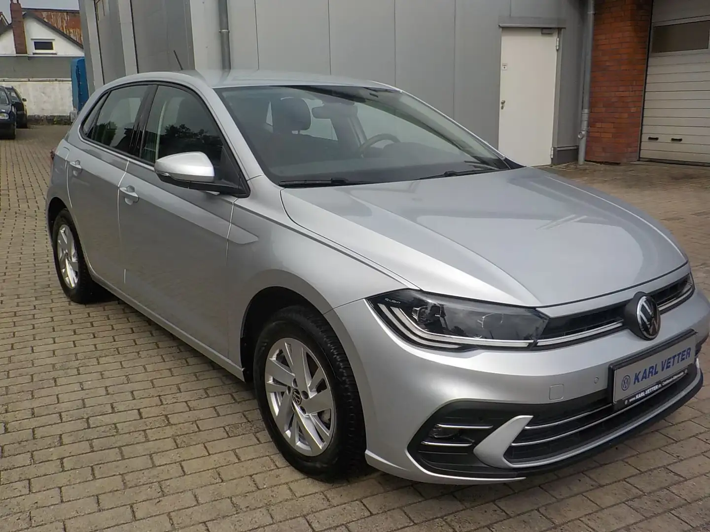 Volkswagen Polo Style Silber - 2