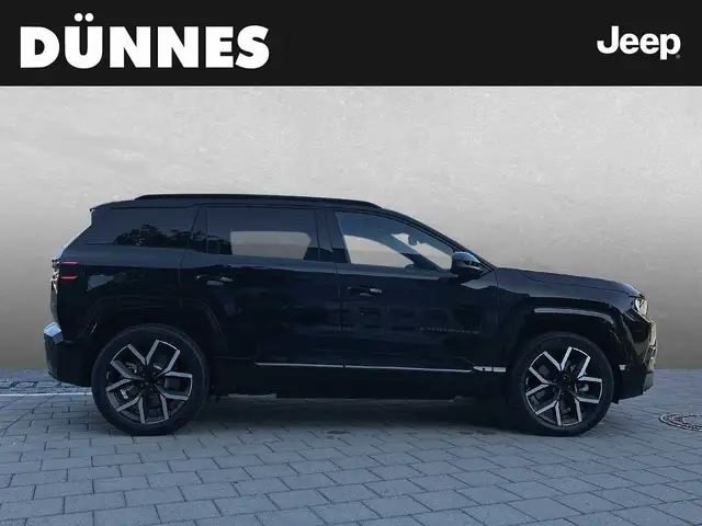 Jeep Compass view 3