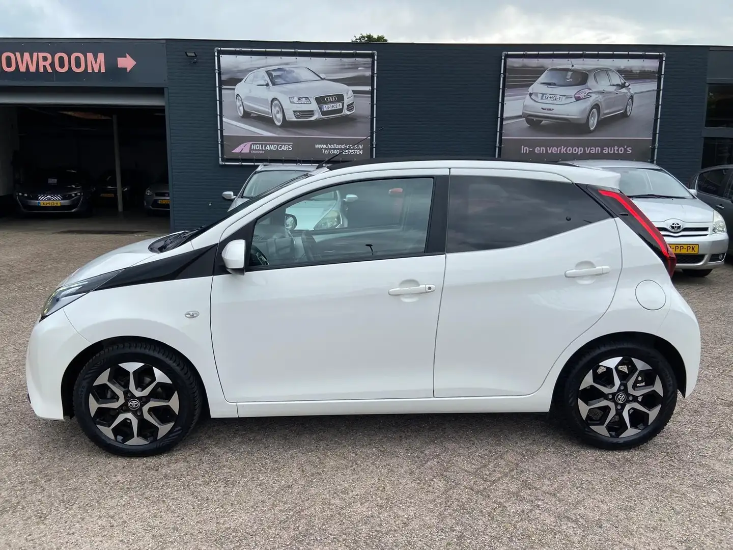 Toyota Aygo 1.0 VVT-i x-first Cabrio - 1e Eigenaar - Airco - B Bianco - 1