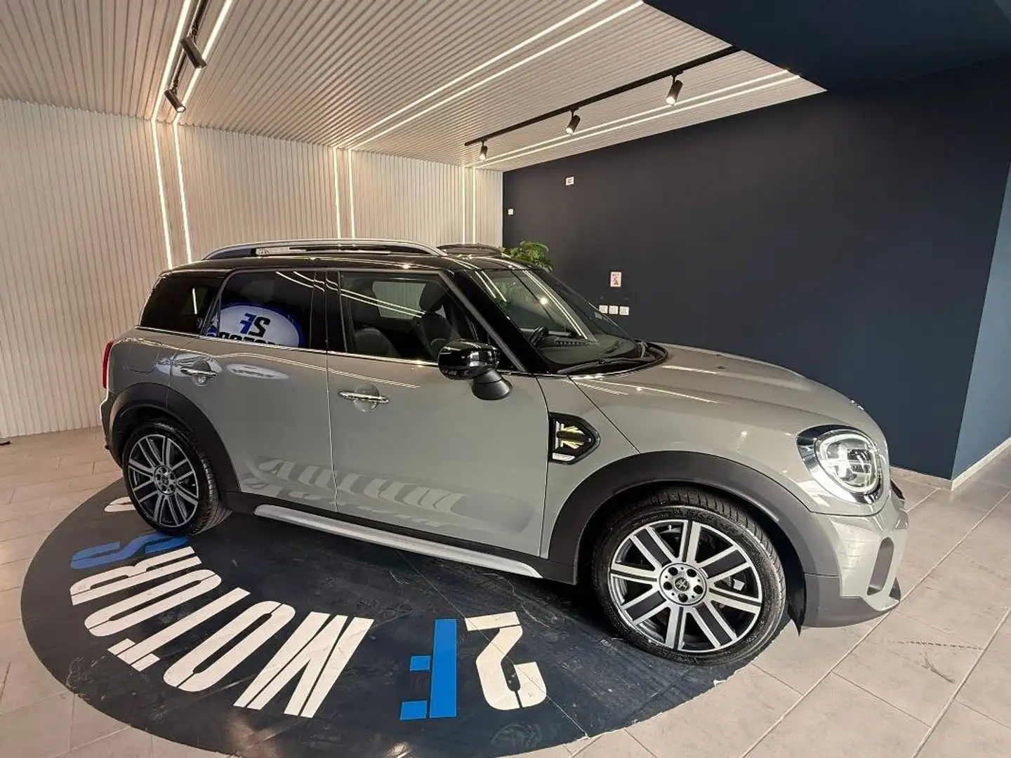 MINI Cooper D Countryman 2.0 Cooper D Yours Grijs - 2