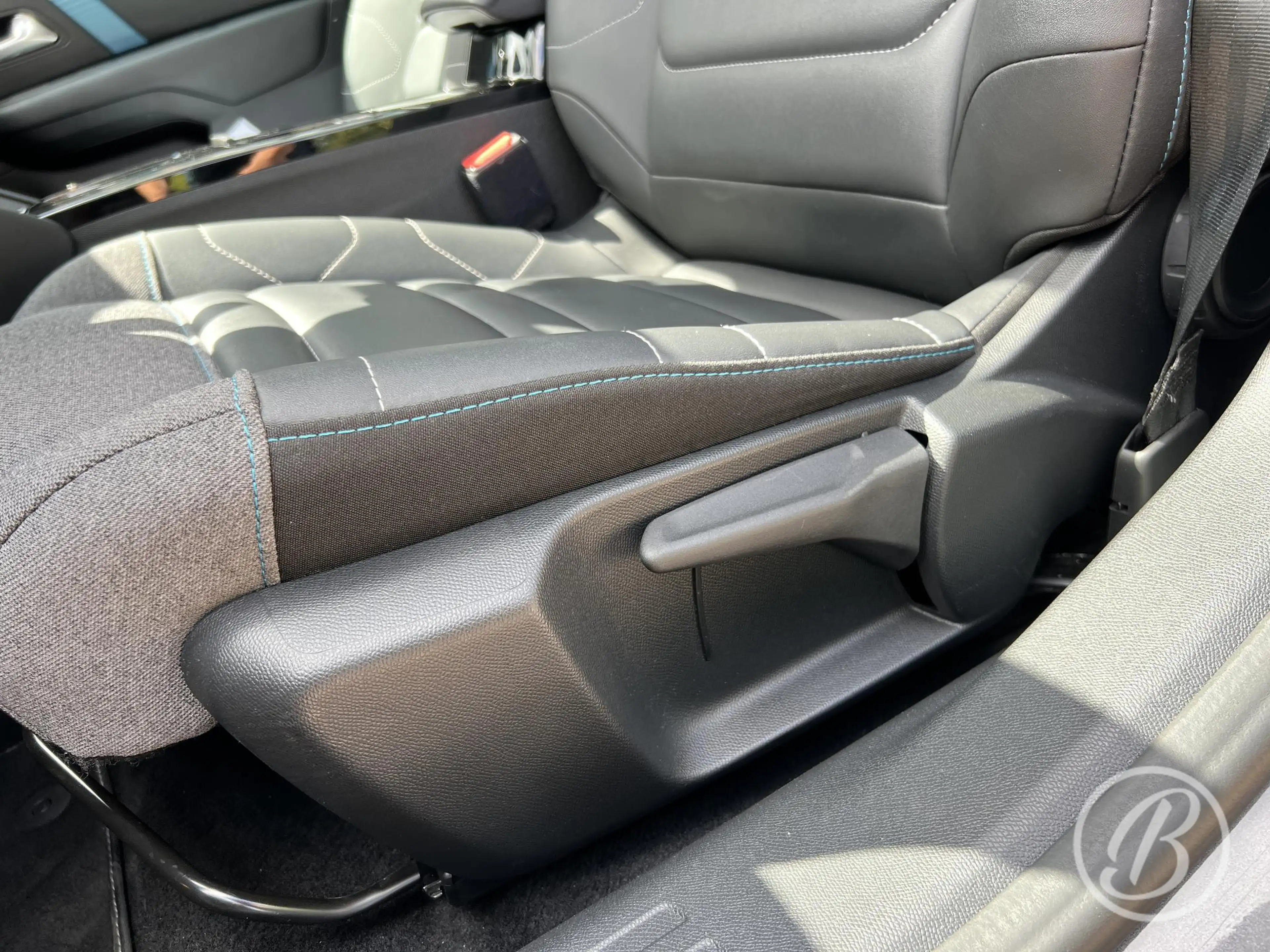 Citroen E-C4 Electric Shine 50 kWh 136 pk Automaat Panoramadak — photo 12
