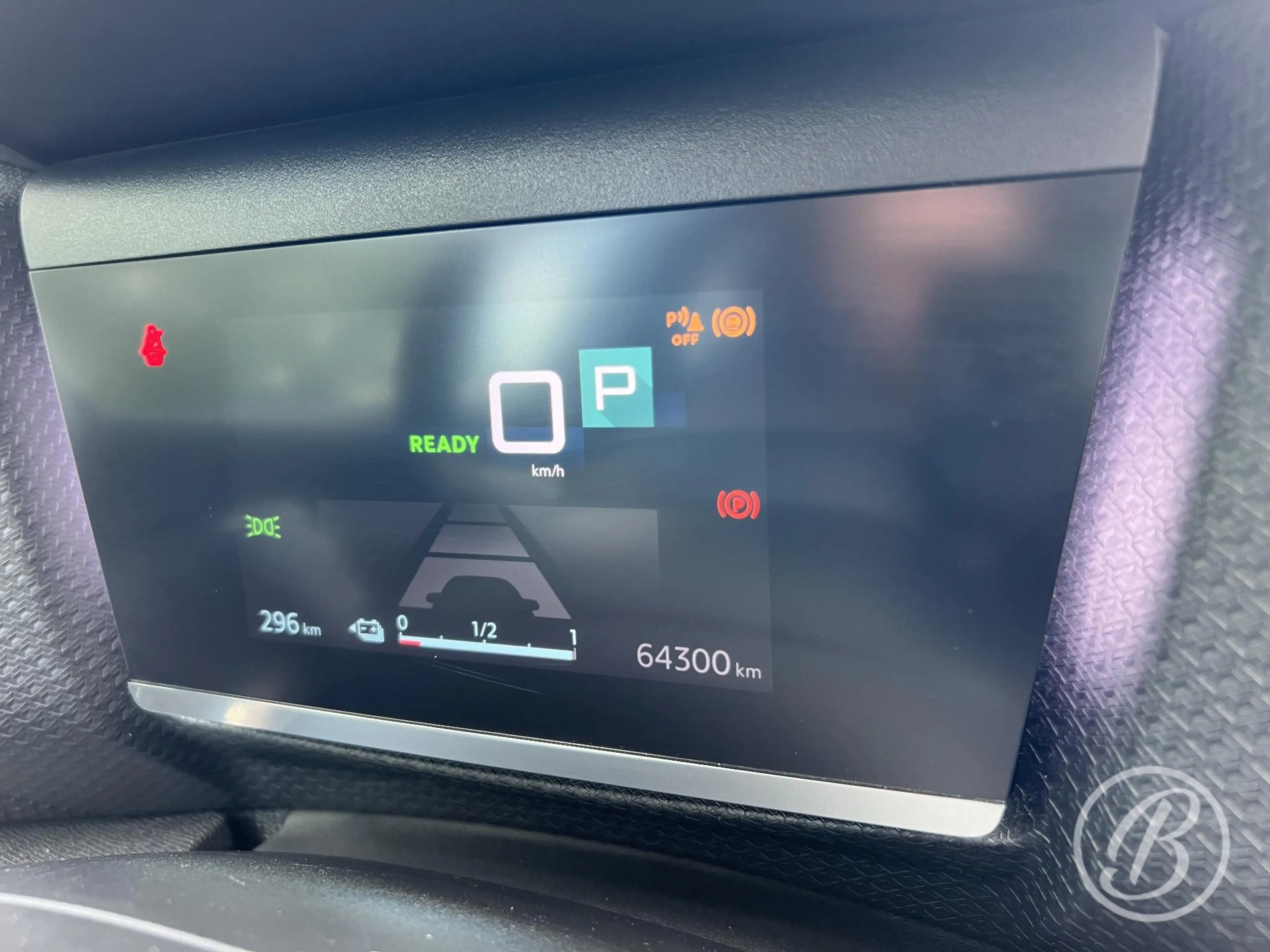Citroen E-C4 Electric Shine 50 kWh 136 pk Automaat Panoramadak — photo 9