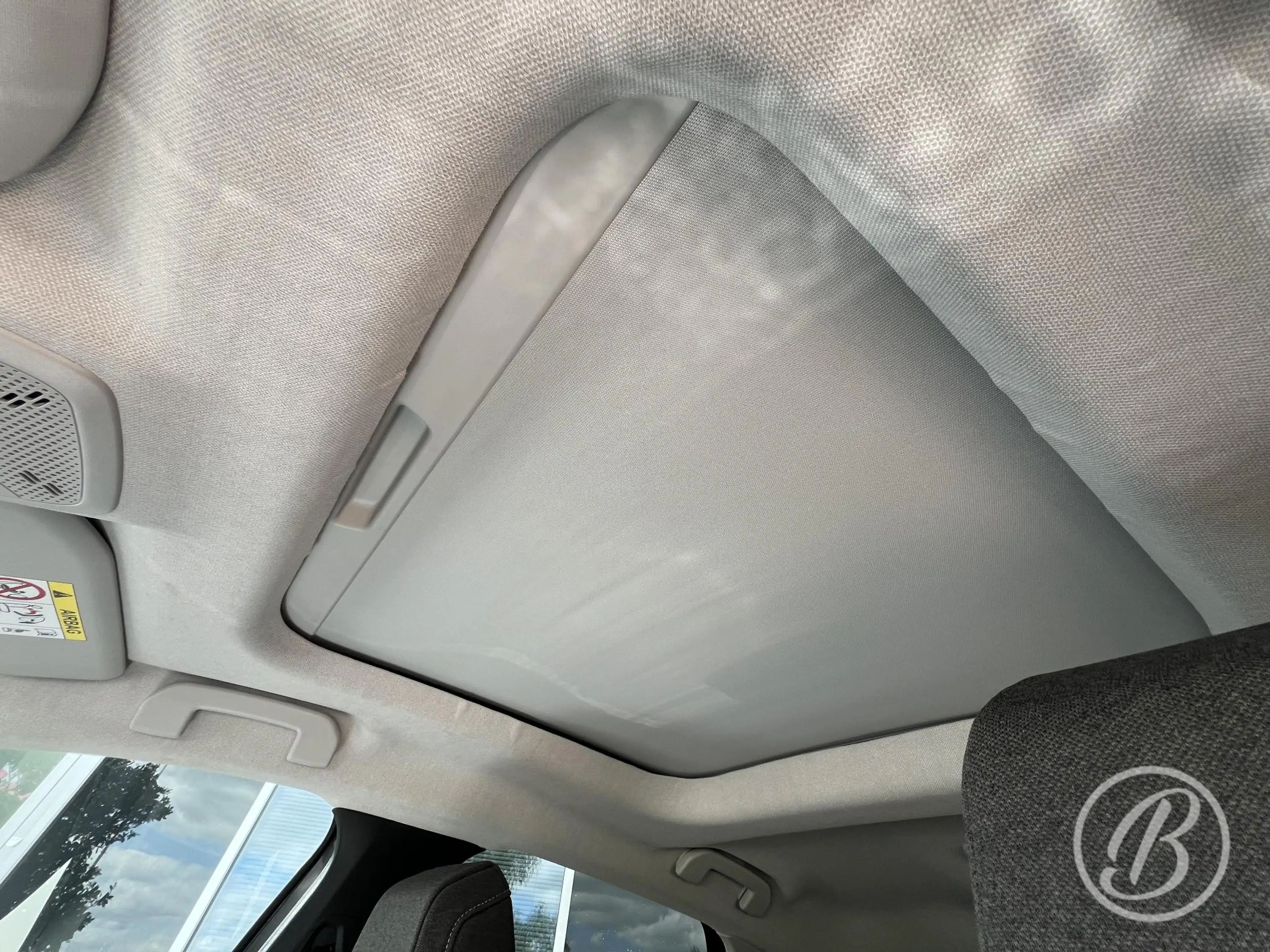 Citroen E-C4 Electric Shine 50 kWh 136 pk Automaat Panoramadak — photo 16