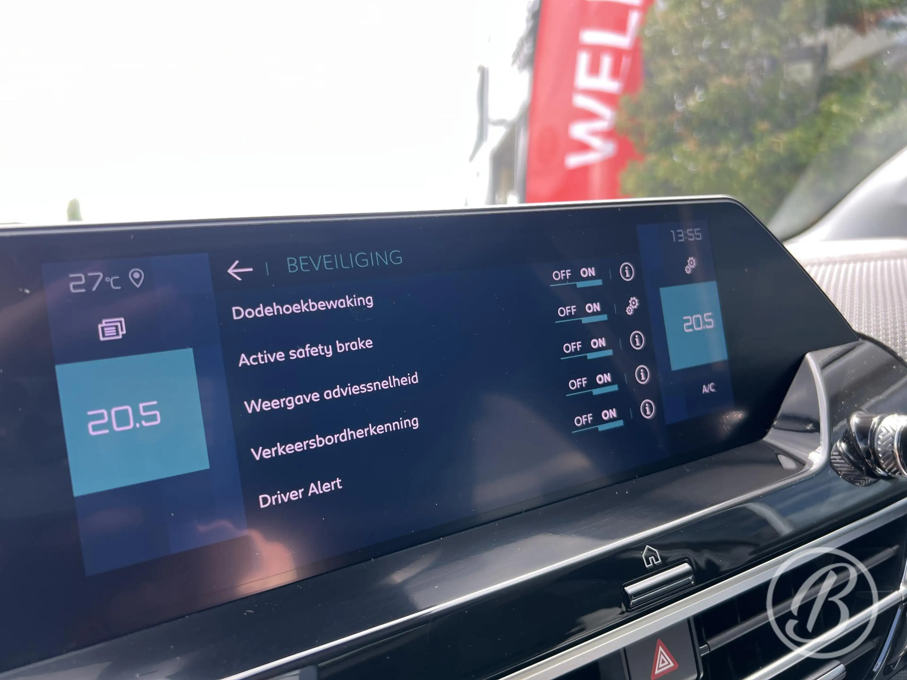 Citroen E-C4 Electric Shine 50 kWh 136 pk Automaat Panoramadak — photo 39