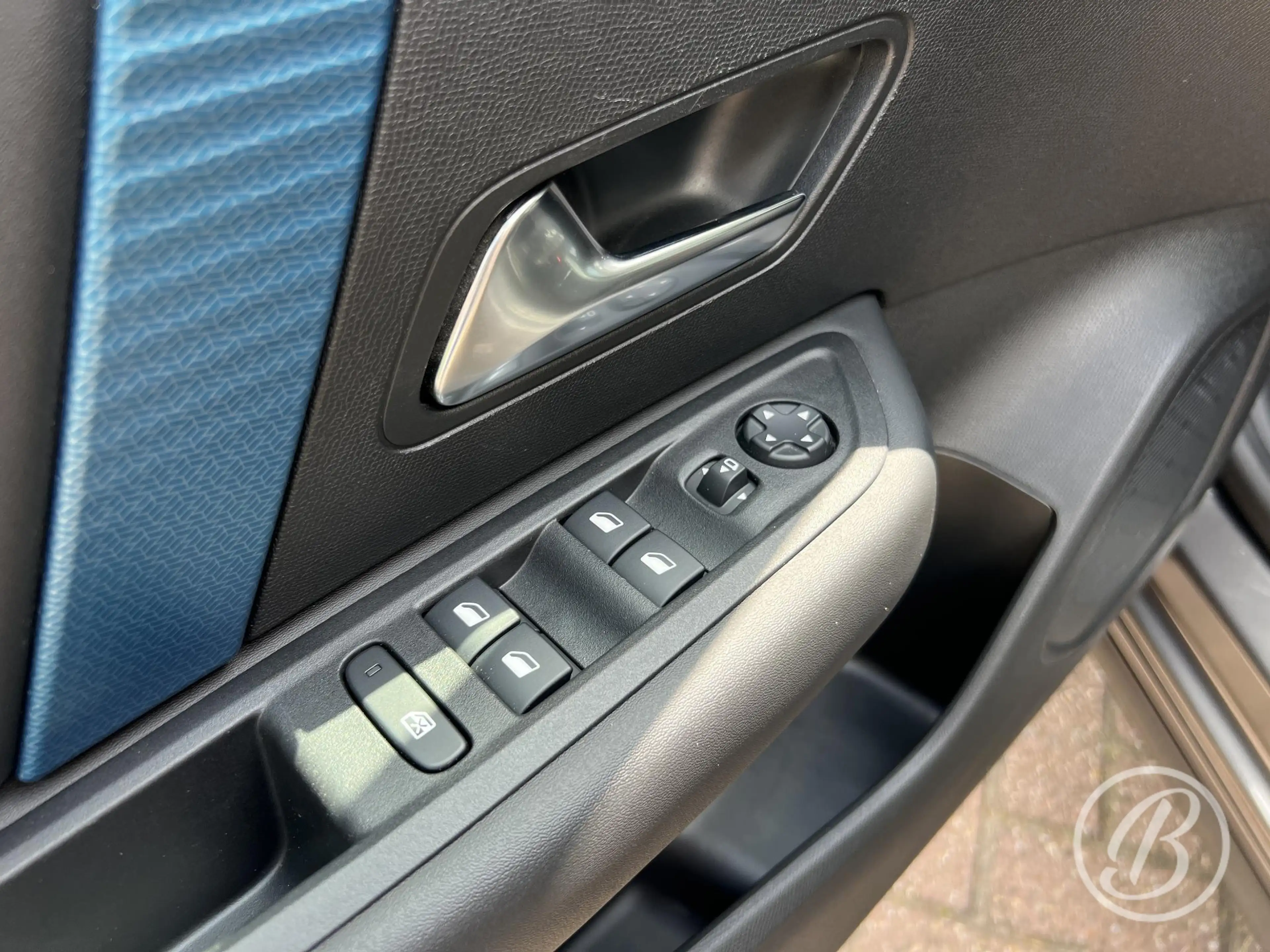 Citroen E-C4 Electric Shine 50 kWh 136 pk Automaat Panoramadak — photo 18