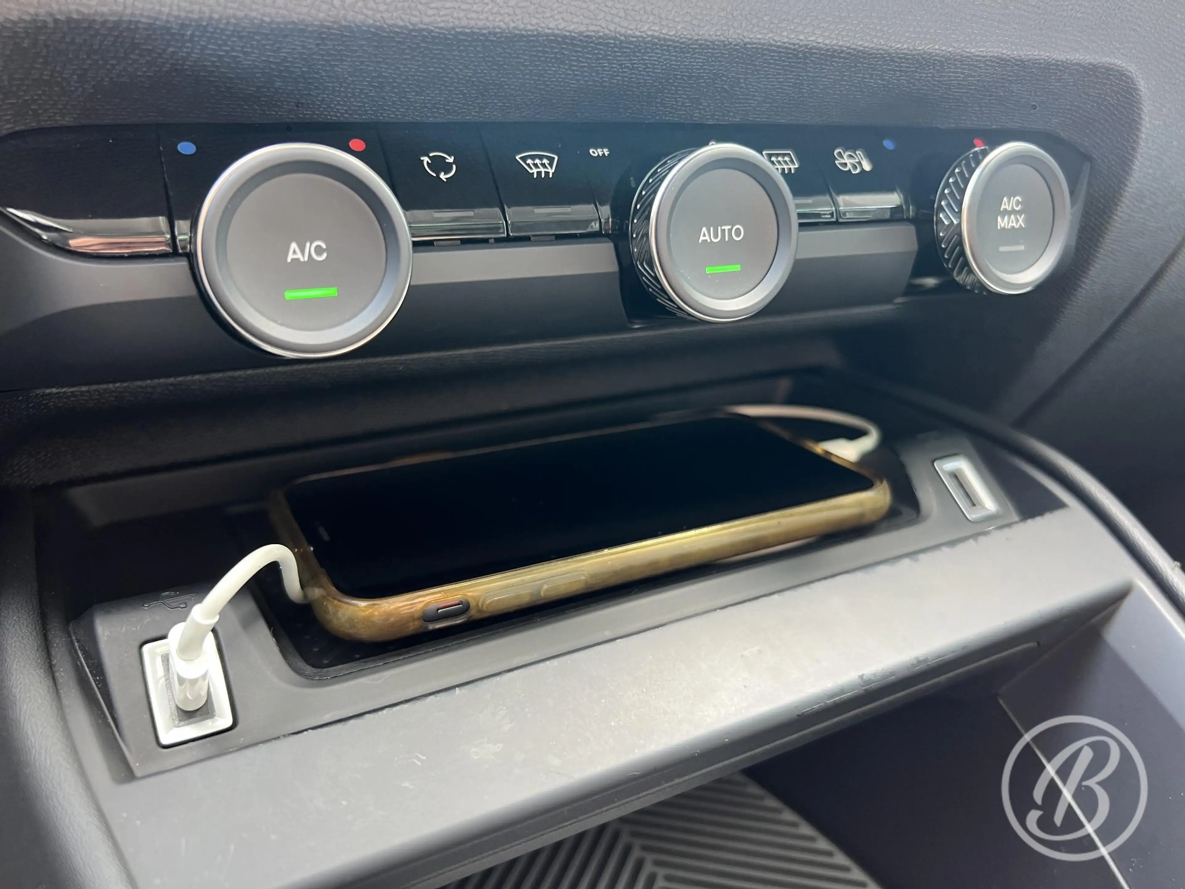 Citroen E-C4 Electric Shine 50 kWh 136 pk Automaat Panoramadak — photo 36