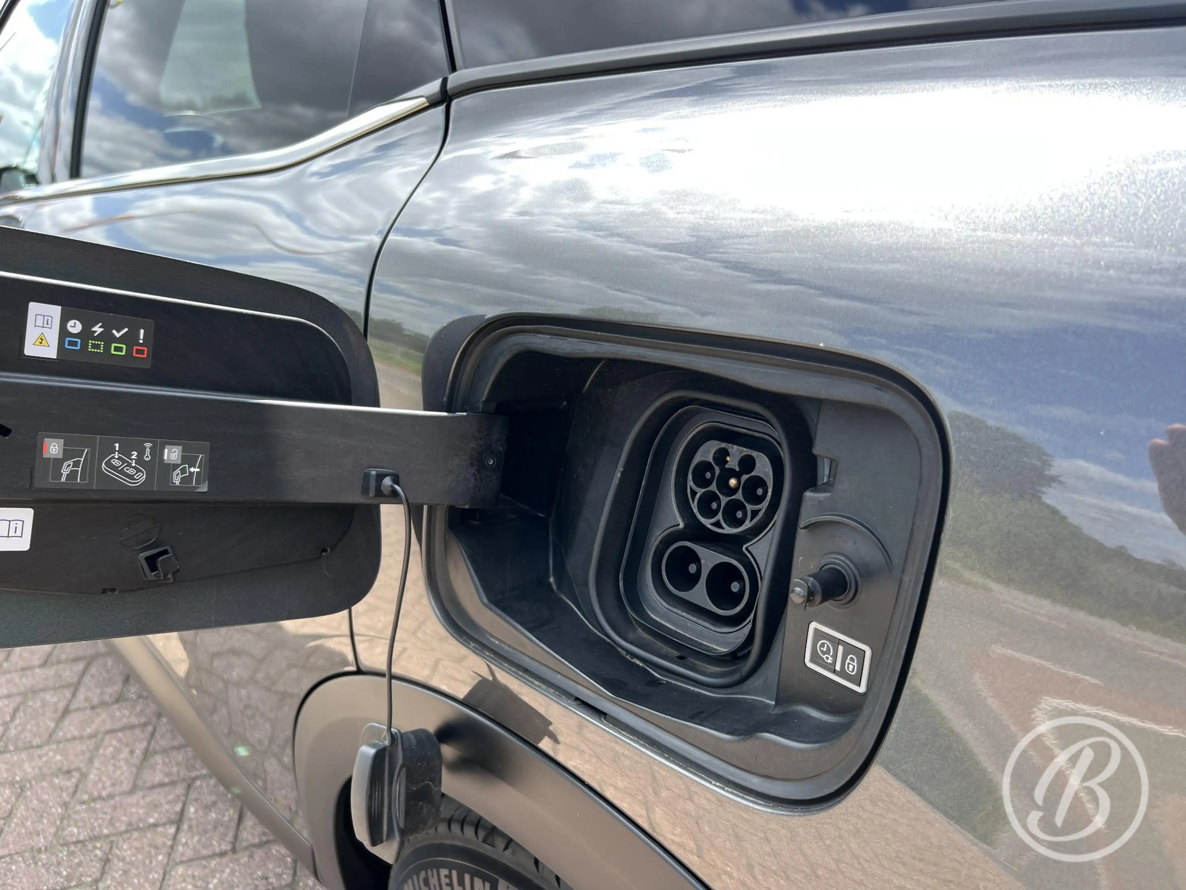 Citroen E-C4 Electric Shine 50 kWh 136 pk Automaat Panoramadak — photo 32
