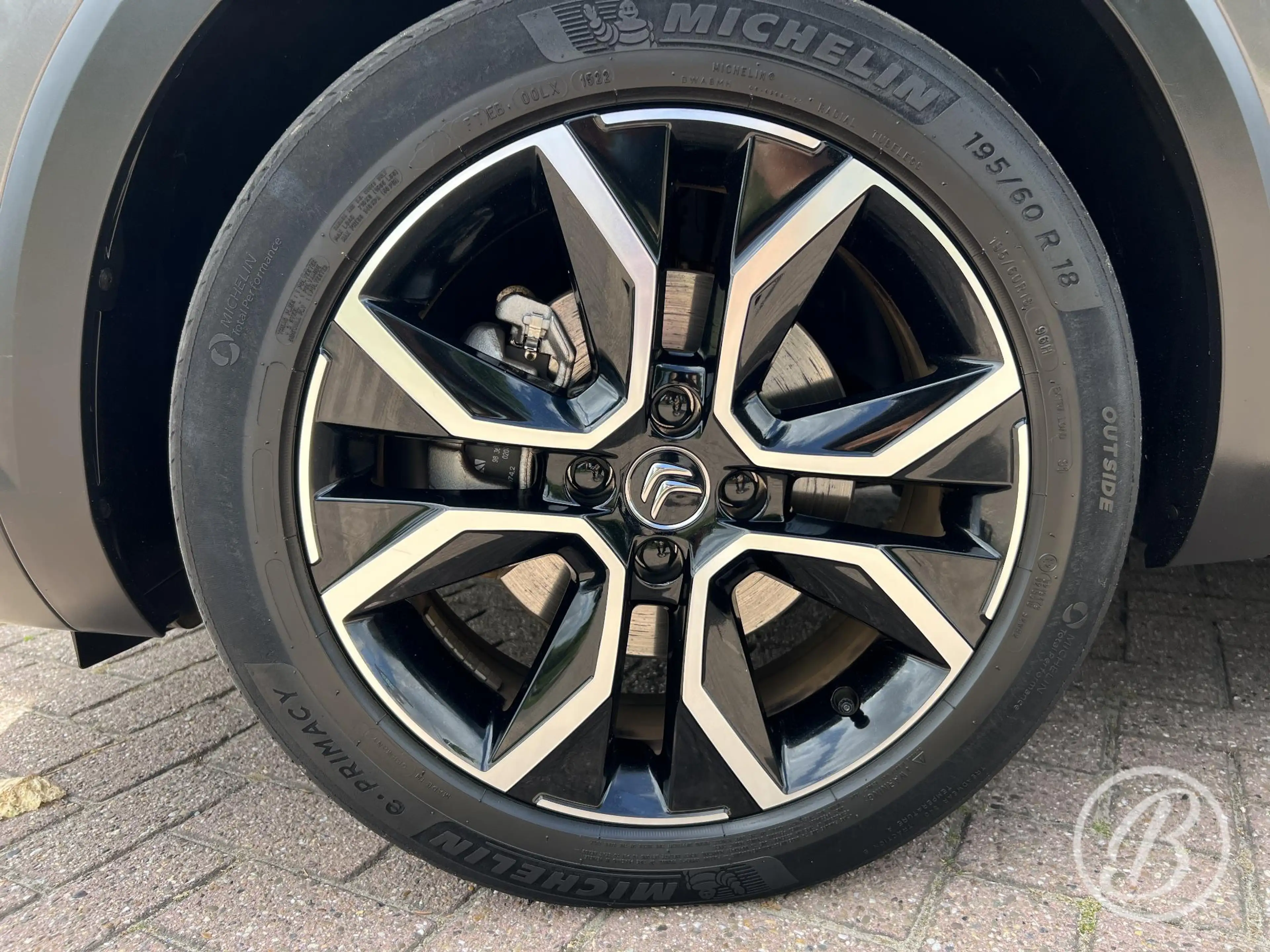 Citroen E-C4 Electric Shine 50 kWh 136 pk Automaat Panoramadak — photo 22
