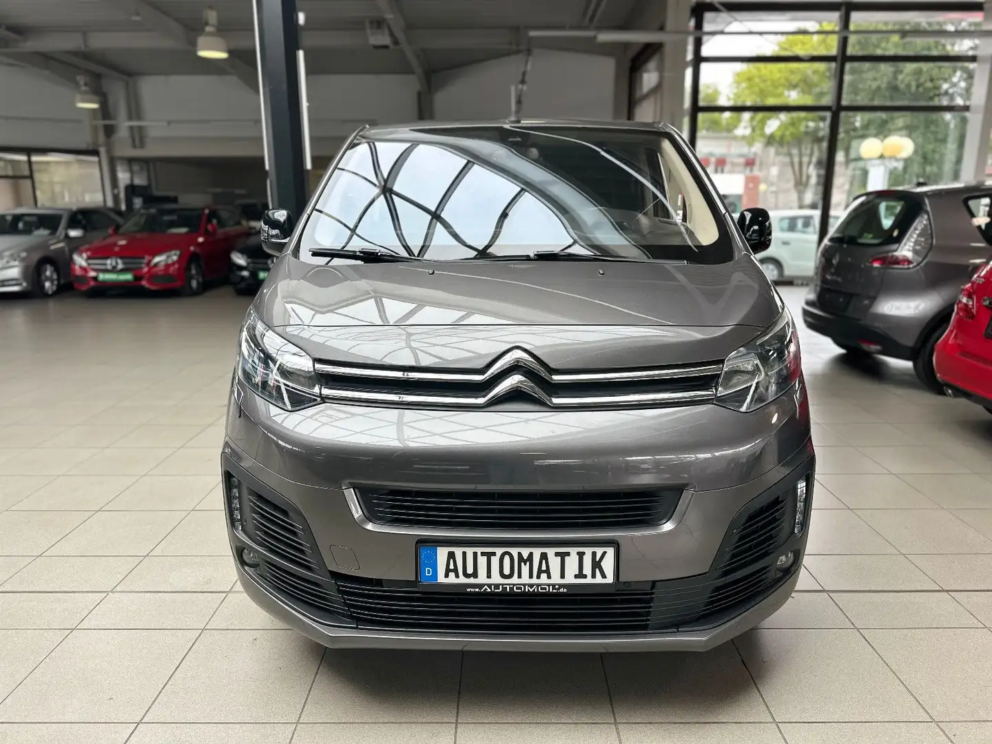 Citroen Spacetourer 2,0 BlueHDi 180 S&S Shine Automatik Grijs - 2