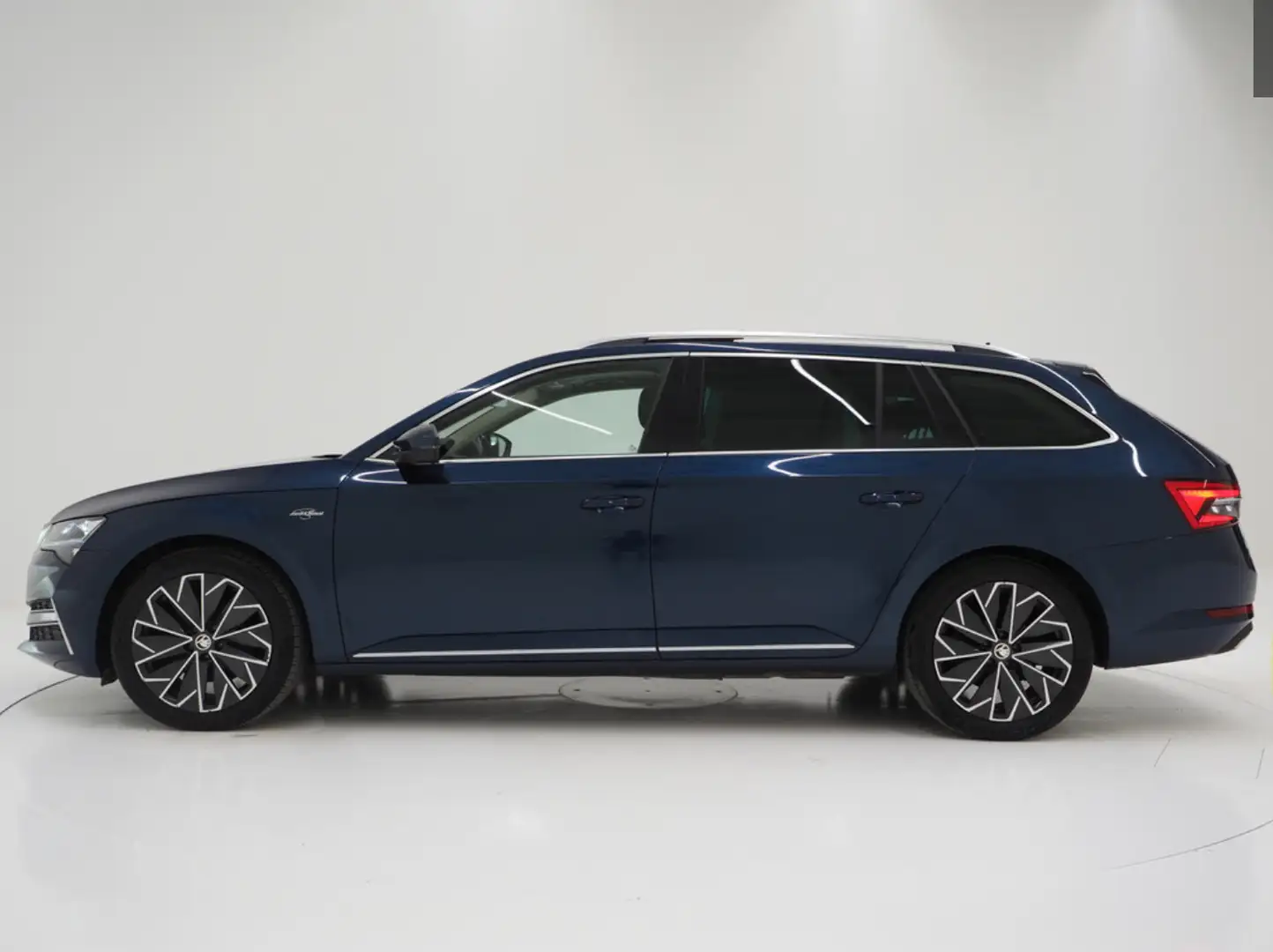 Skoda Superb 1.4 TSI iV Business Edition Plus Blauw - 1