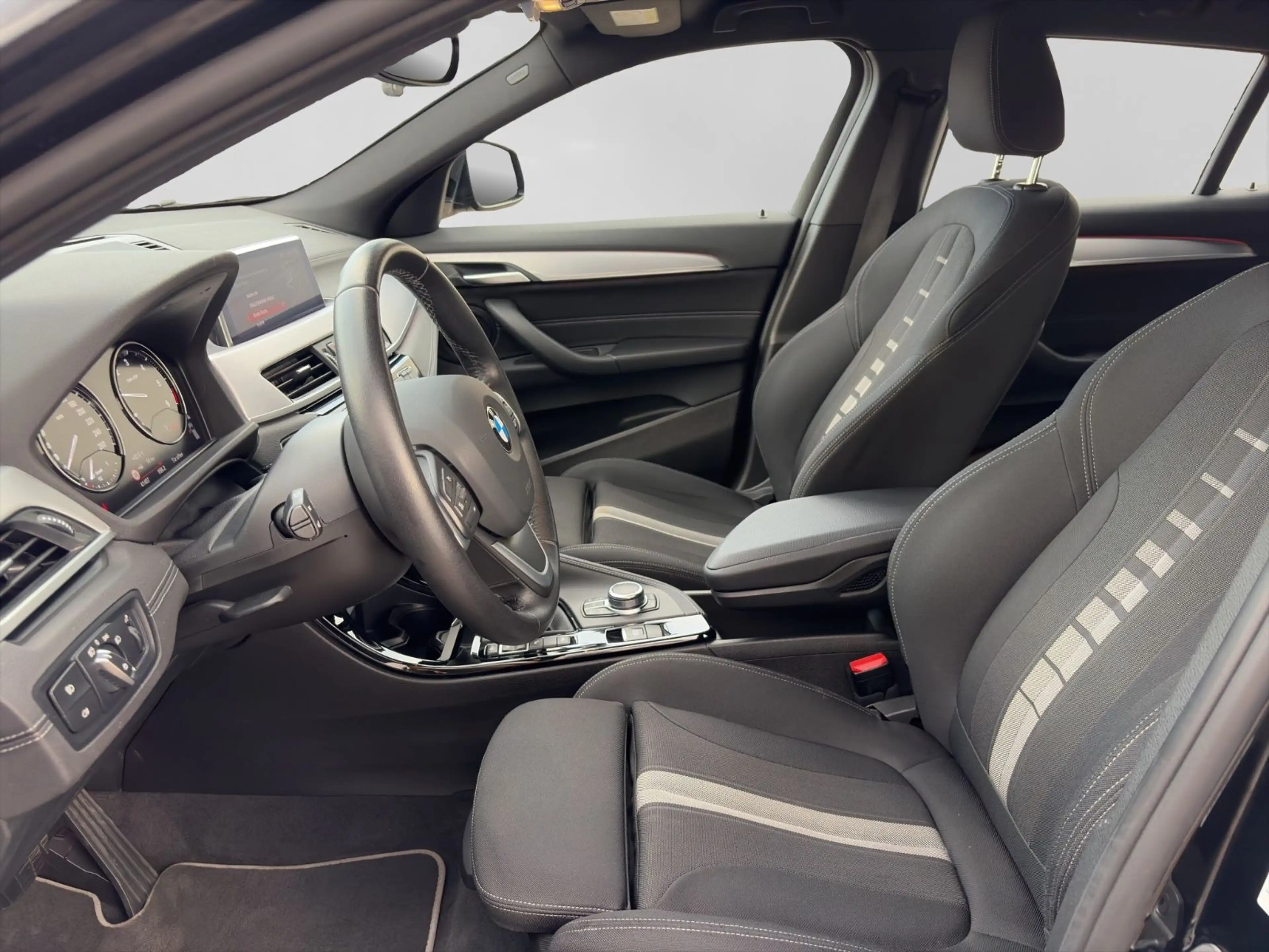 BMW X2 xDrive 20d Advantage Plus *Kamera*Navi*LED* — photo 11