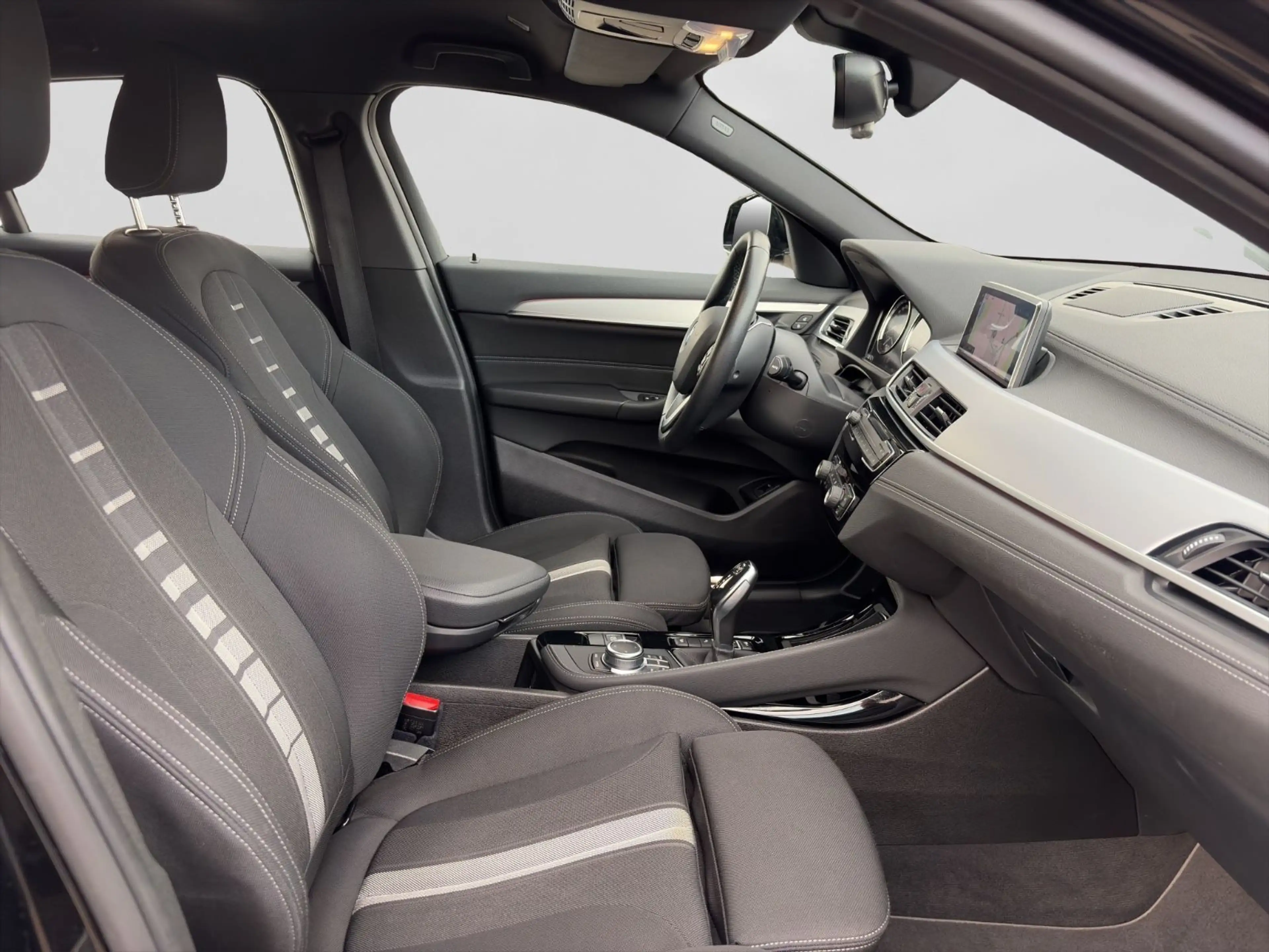 BMW X2 xDrive 20d Advantage Plus *Kamera*Navi*LED* — photo 13