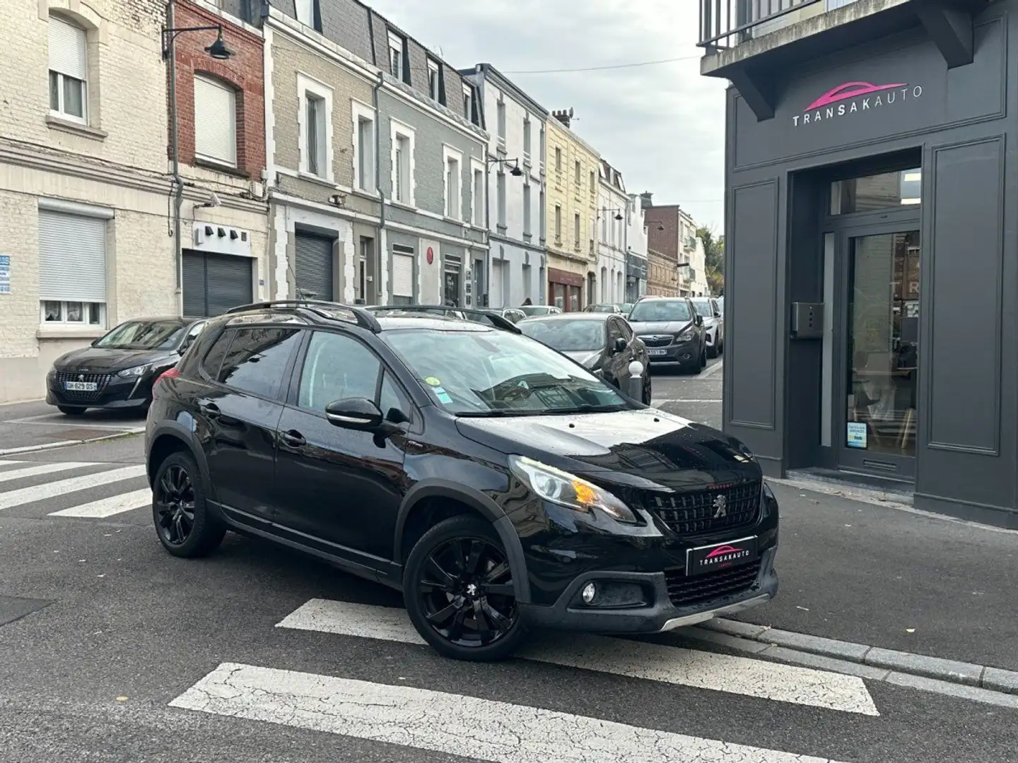 Peugeot 2008 1.6 BlueHDi 120ch GT Line / PREMIERE MAIN / APPLE CARPLAY Noir - 1