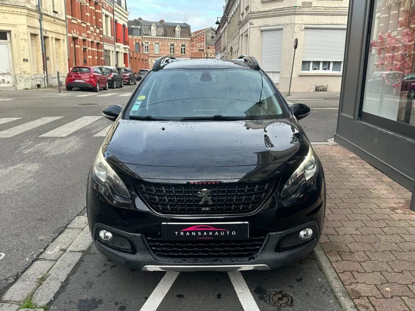 Peugeot 2008 1.6 BlueHDi 120ch GT Line / PREMIERE MAIN / APPLE CARPLAY Noir - 2