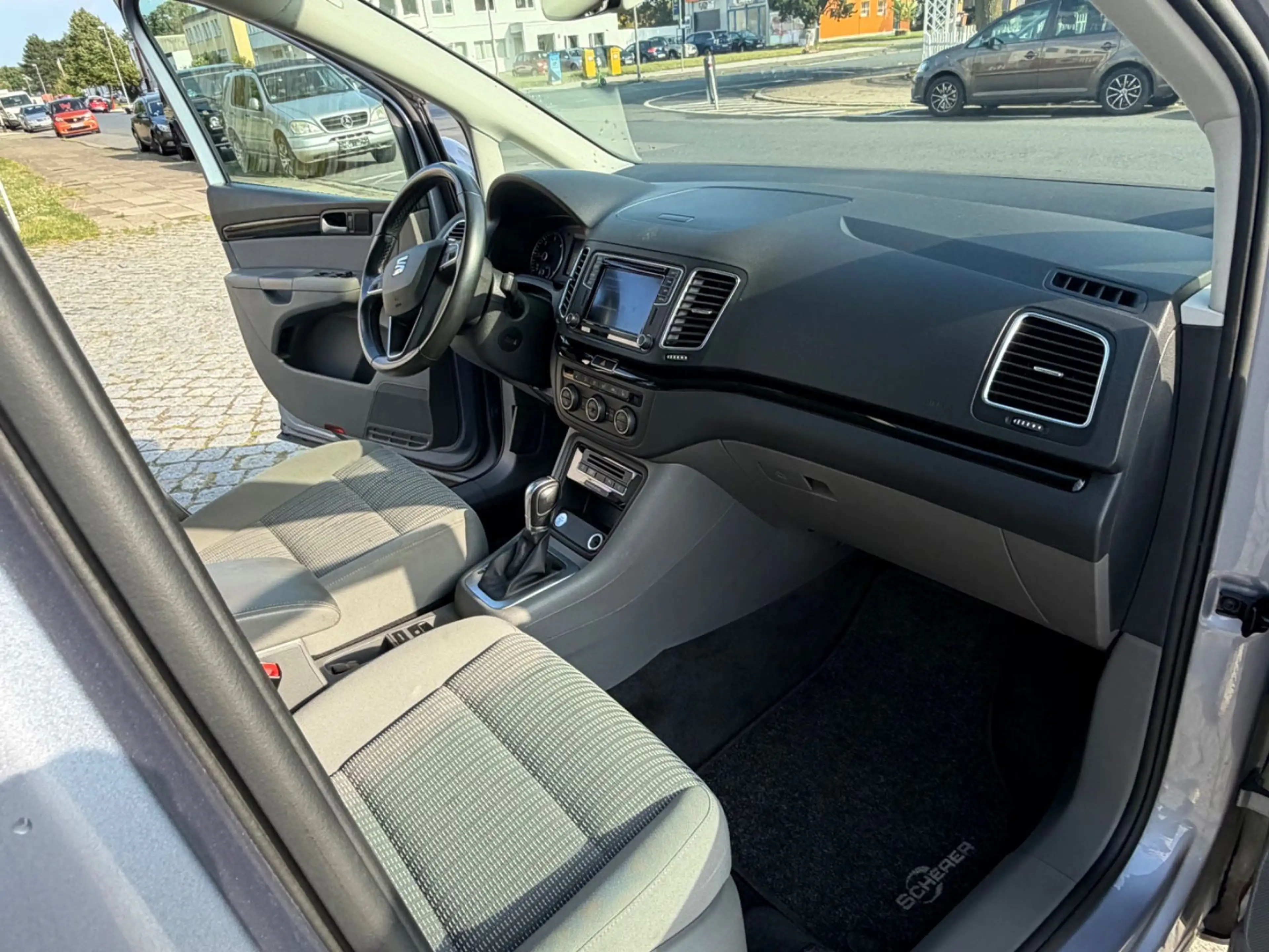SEAT Alhambra 2.0 TDI Style*DSG*Klima*7-Sitzer*Euro6 — photo 14