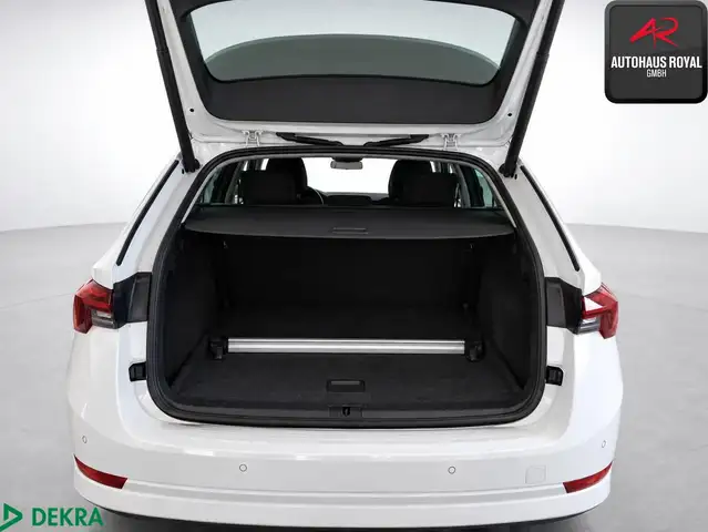 Skoda Octavia view 8