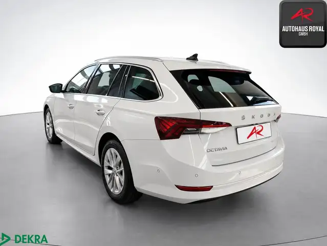 Skoda Octavia view 2