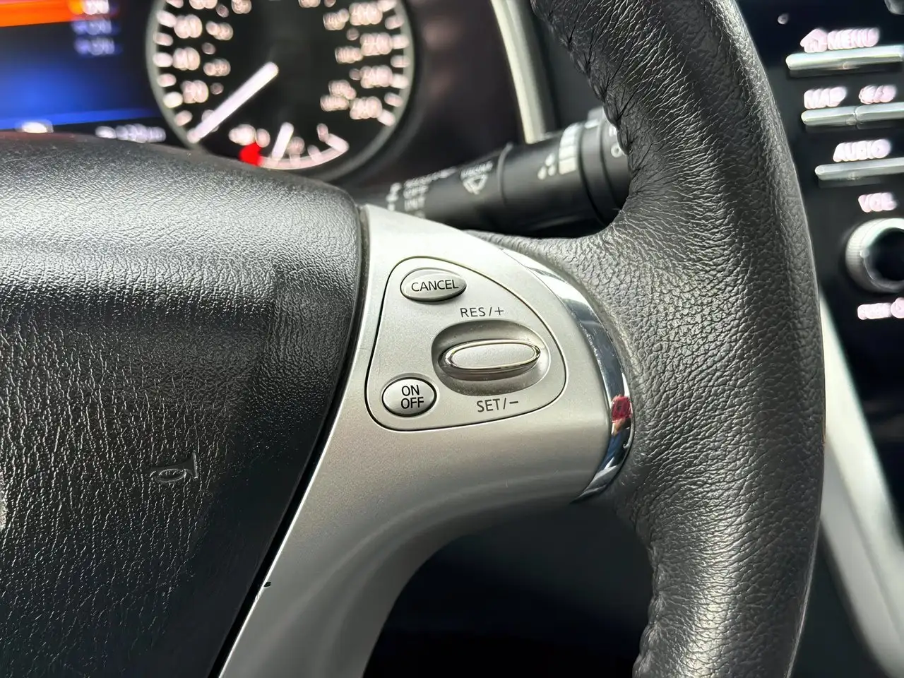 Nissan Murano снимка Nissan Murano