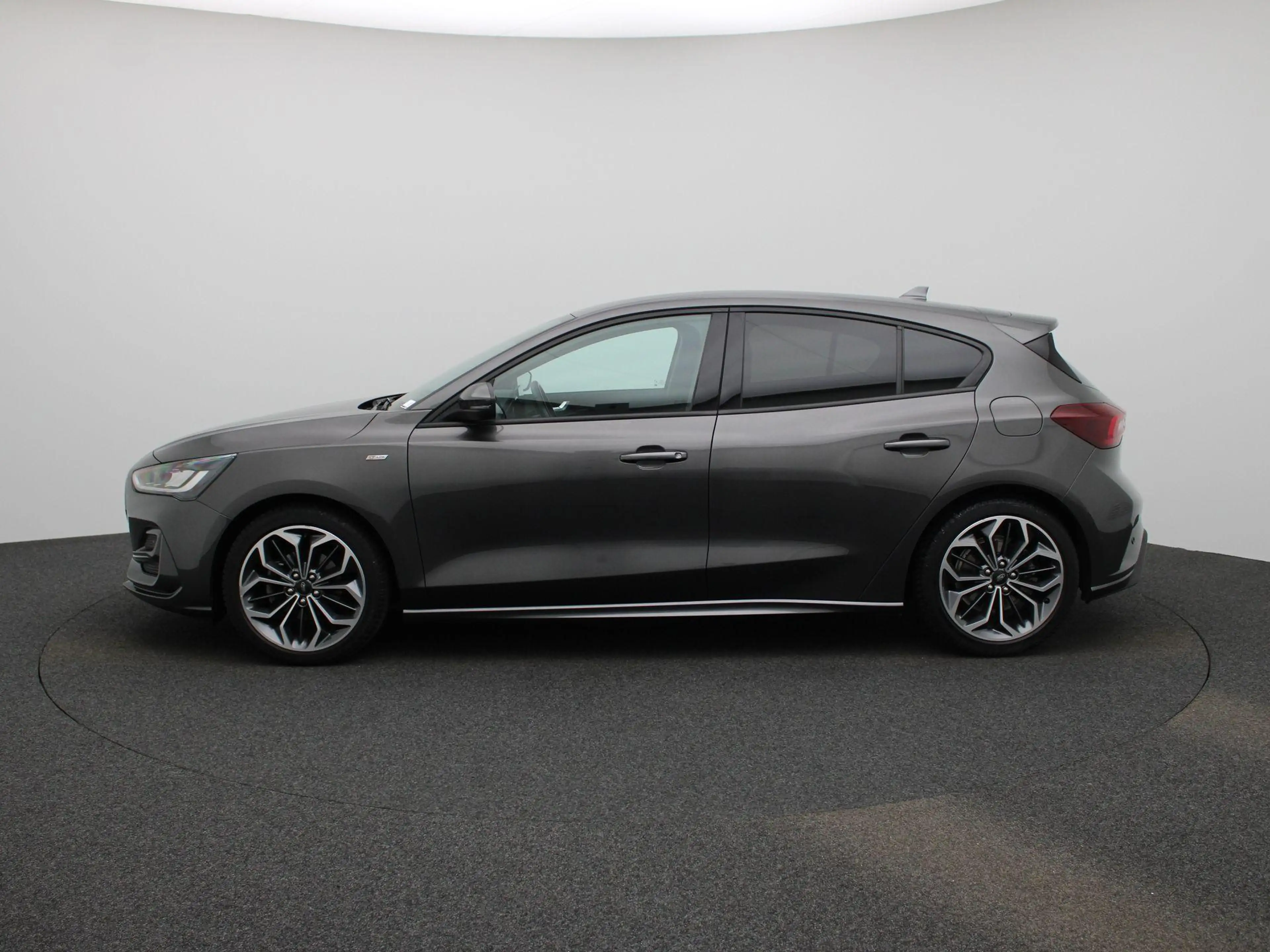 Ford Focus Hybrid ST Line X | 155 PK | SYNC 4 |18 INCH VELGEN — photo 4