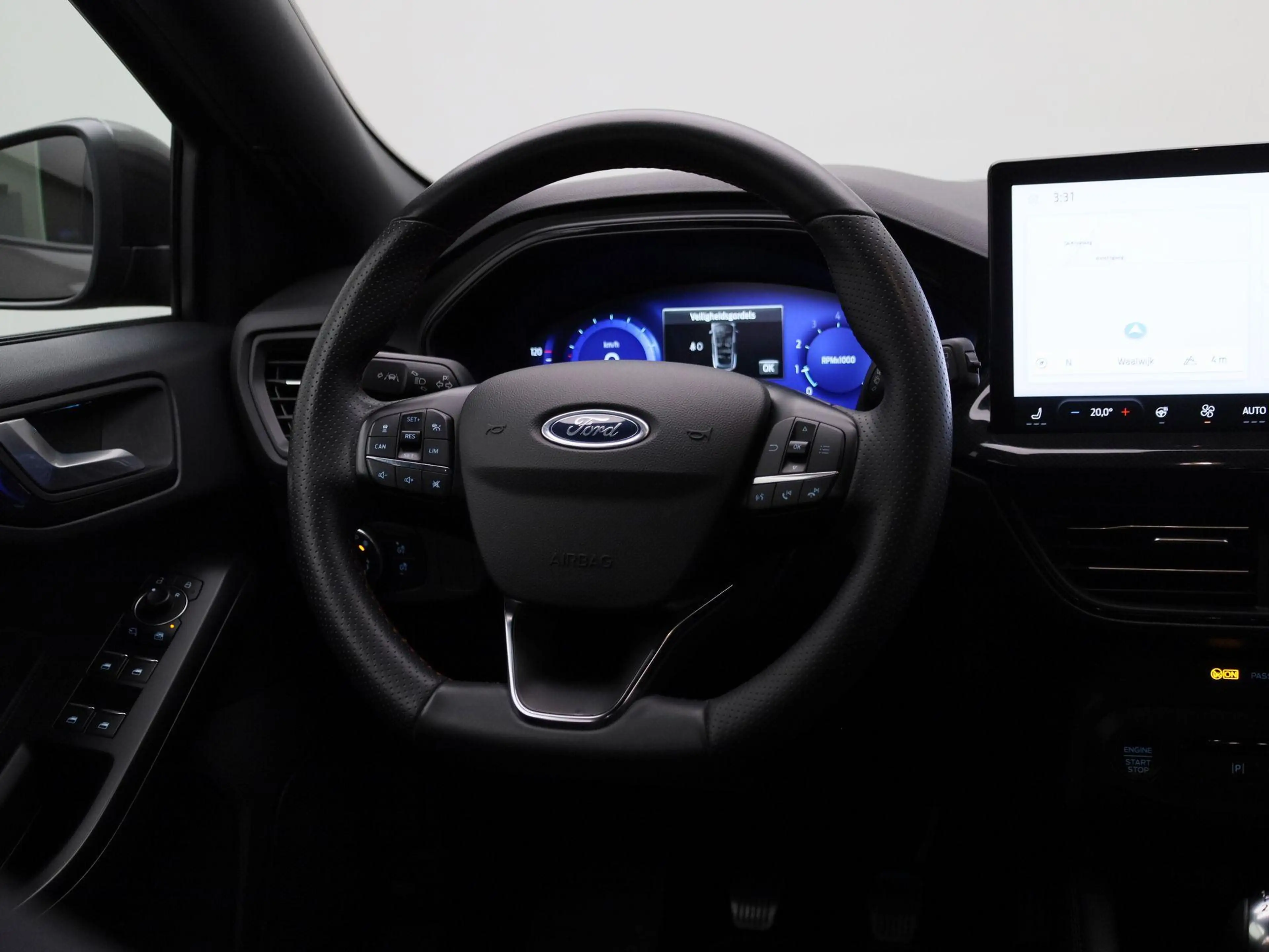 Ford Focus Hybrid ST Line X | 155 PK | SYNC 4 |18 INCH VELGEN — photo 9