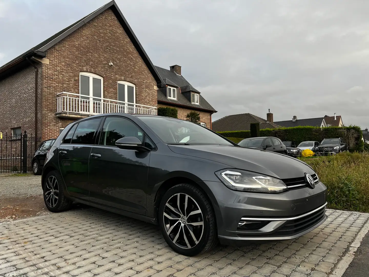 Volkswagen Golf VW Golf 7.5 / 1.6 TDI 115 Pk / Xenon Led / 2017 Grijs - 2