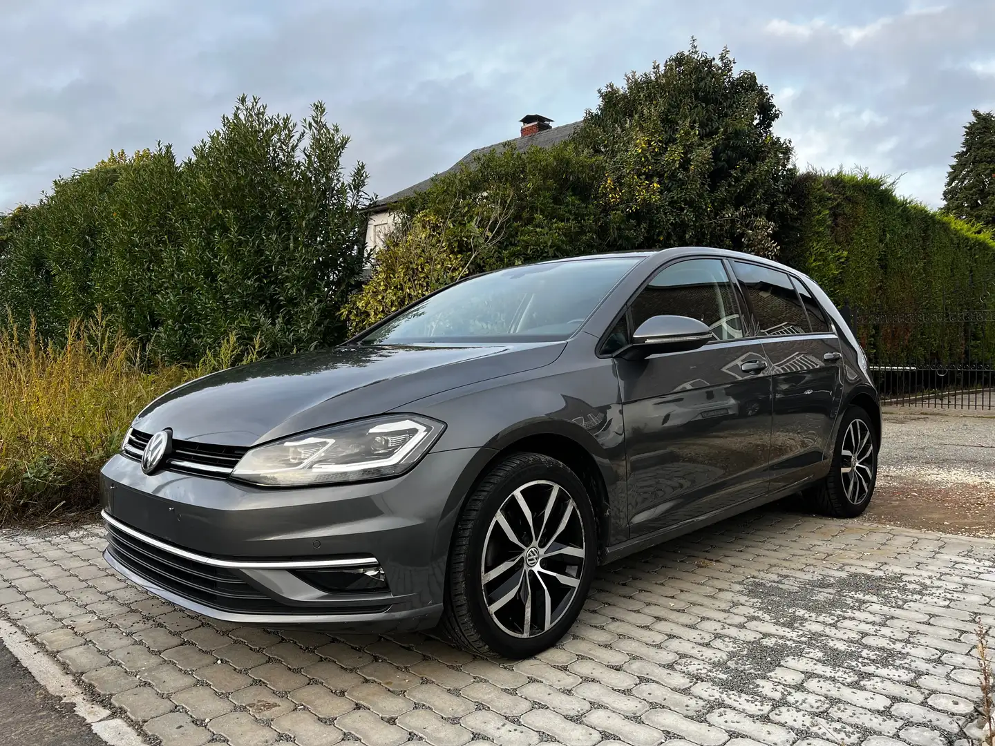 Volkswagen Golf VW Golf 7.5 / 1.6 TDI 115 Pk / Xenon Led / 2017 Grijs - 1