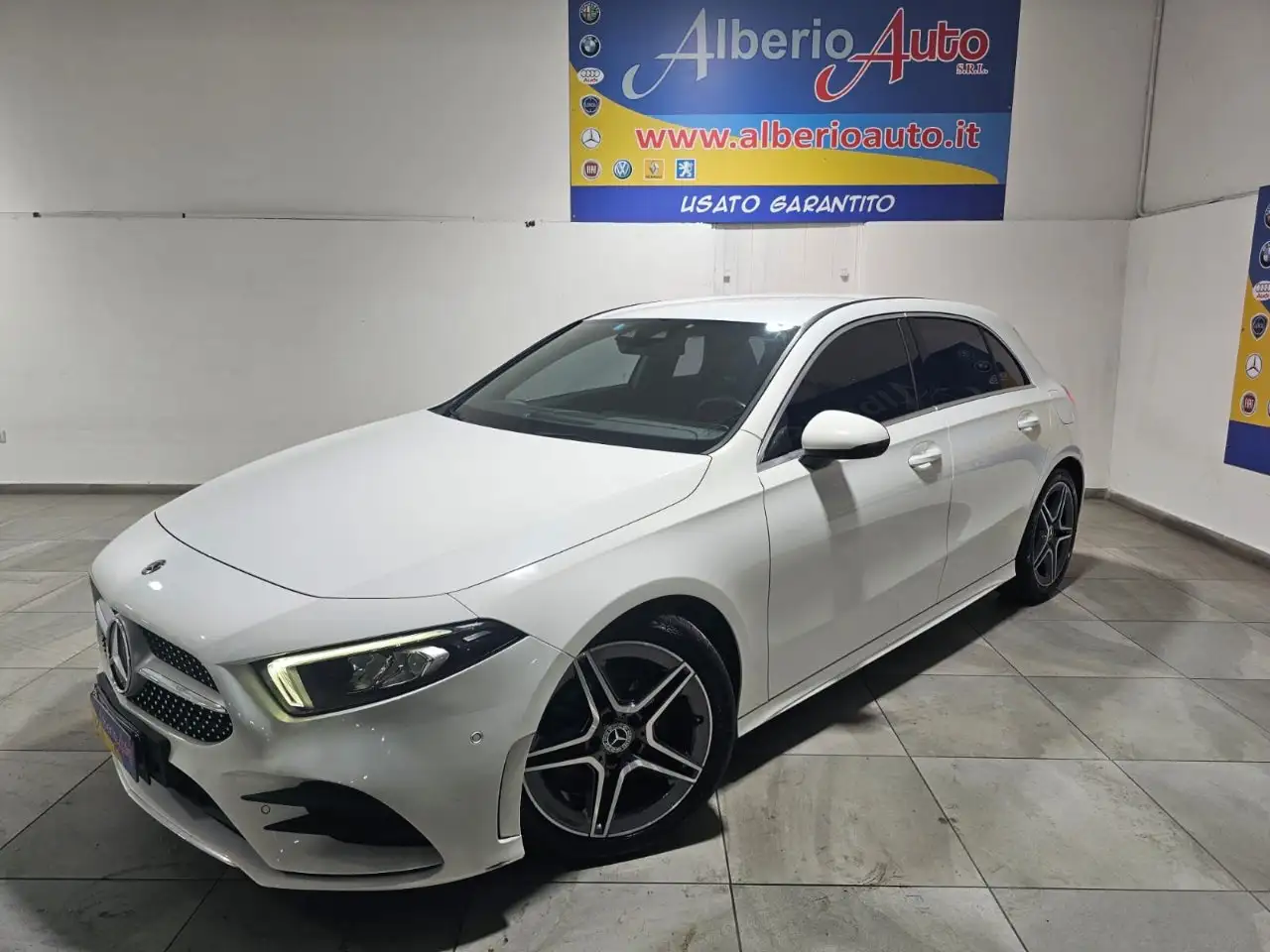 Mercedes-Benz A 180