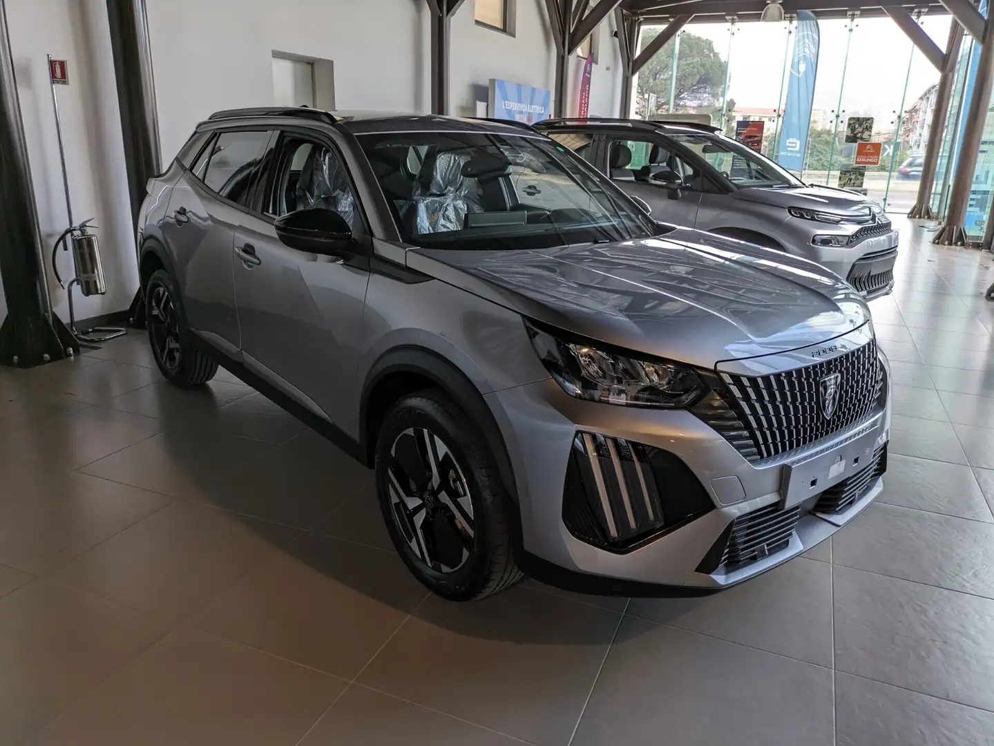 Peugeot 2008 100 S&S Allure Grigio - 1