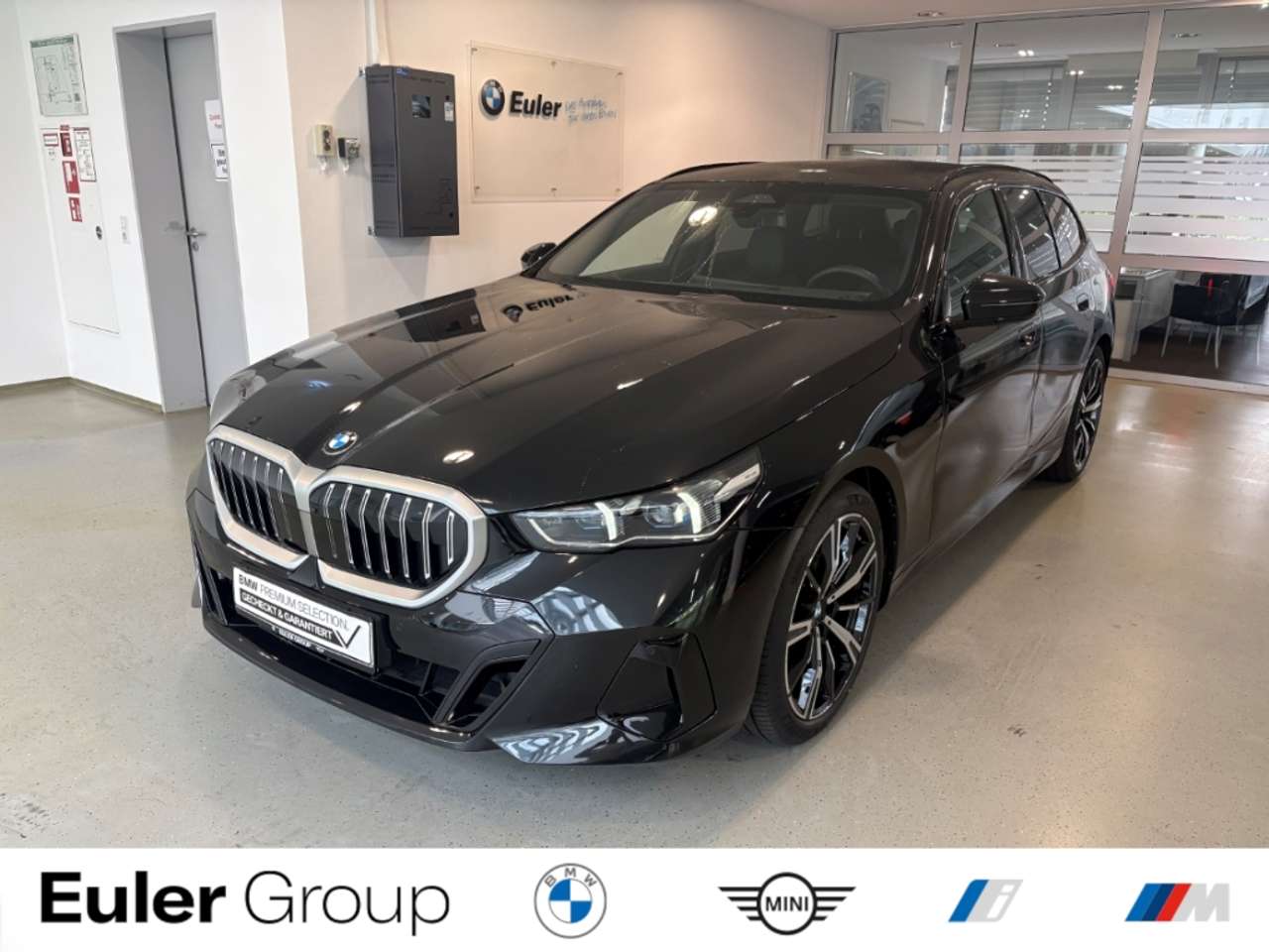 BMW 520 — BMW 520 d Touring M Sport 20'' AHK StandHz Klimasitze PAPr