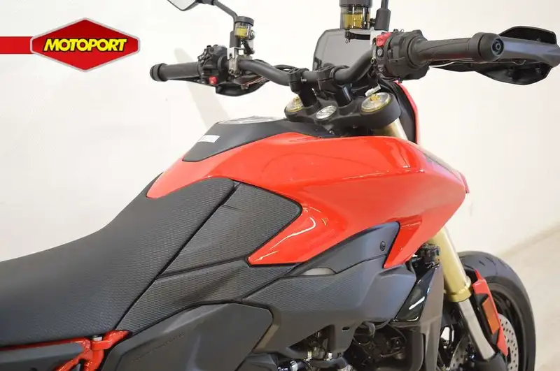 Ducati HYPERMOTARD V2 - foto 4