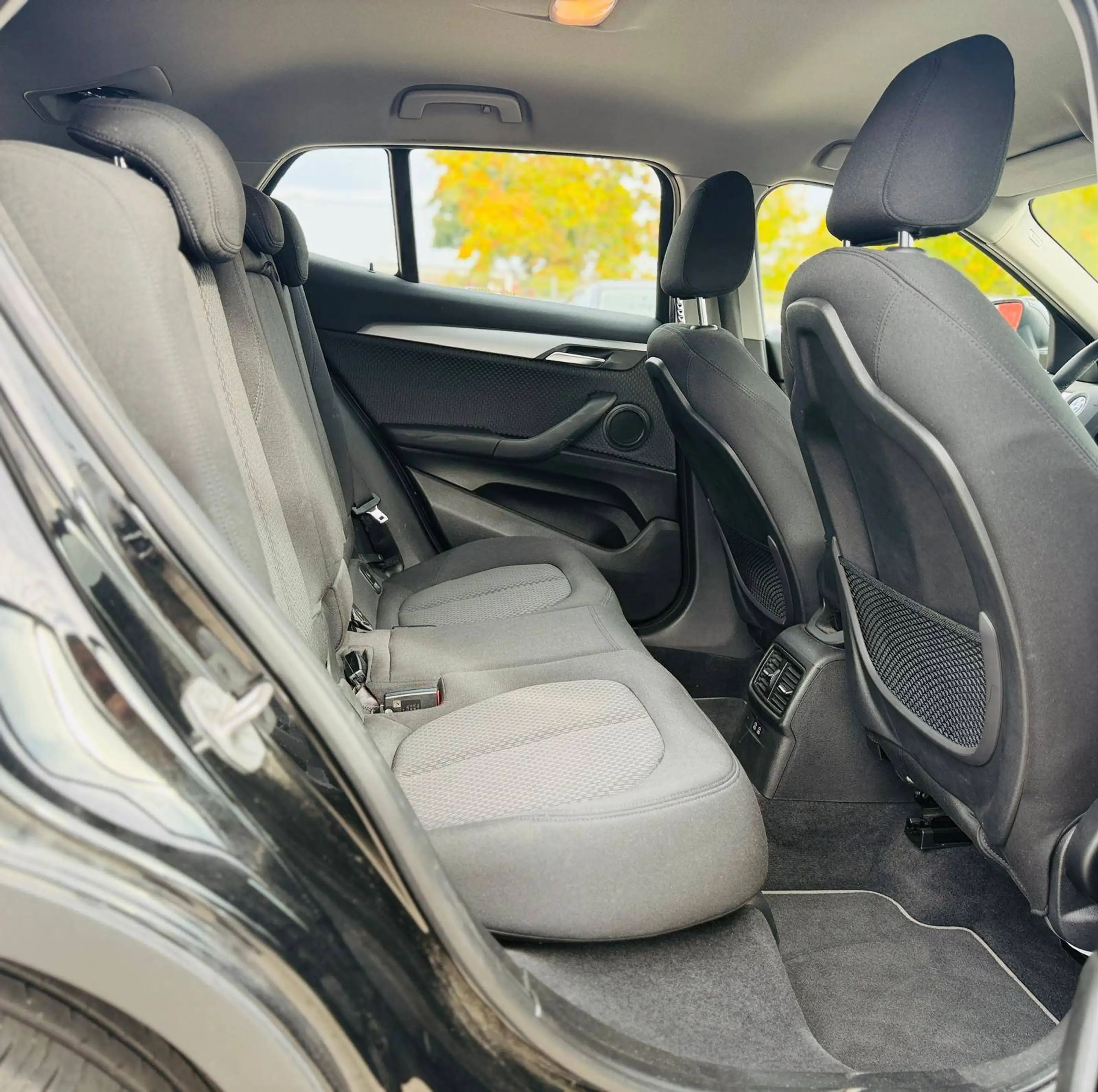 BMW X2 sDrive 18i TÜV 07/28 Garantie Finanzierung möglich — photo 8