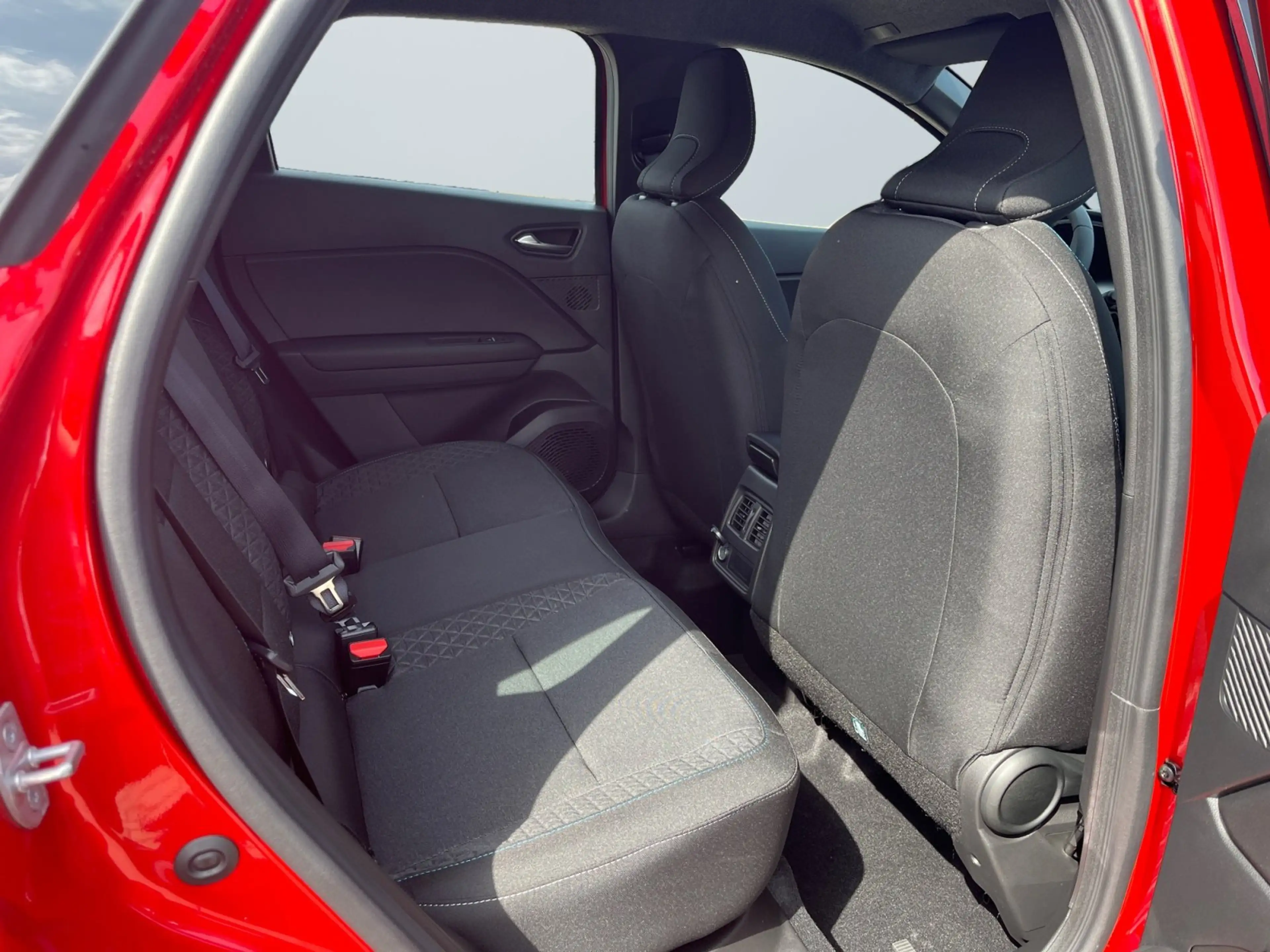 Mitsubishi Grandis Diamant PLUS 1.8l TEMP+KAMERA+SHZ+DAB — photo 9