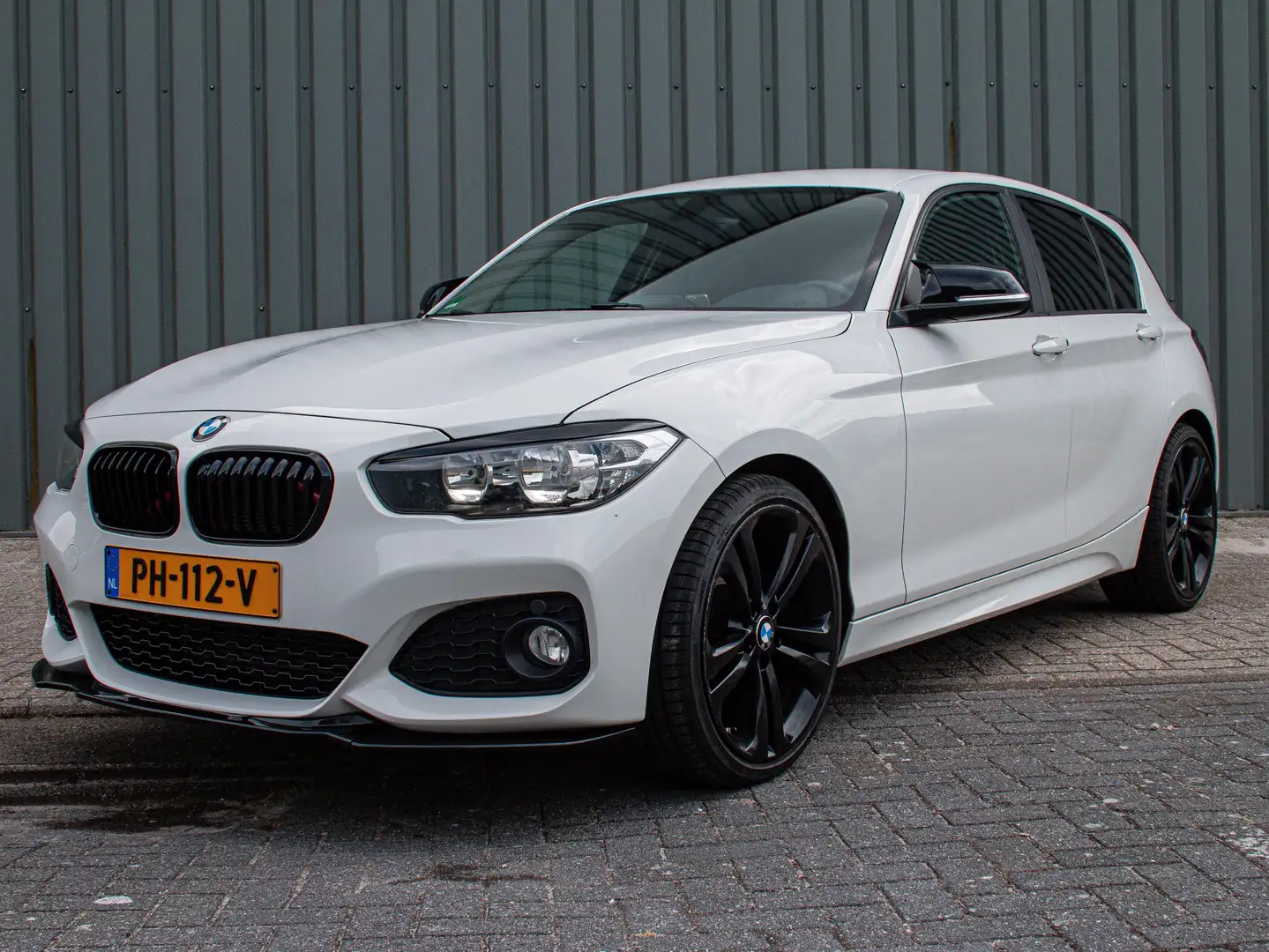 BMW 118 Bmw 1 serie F20 118i M pakket, leder, 19 inch Wit - 1