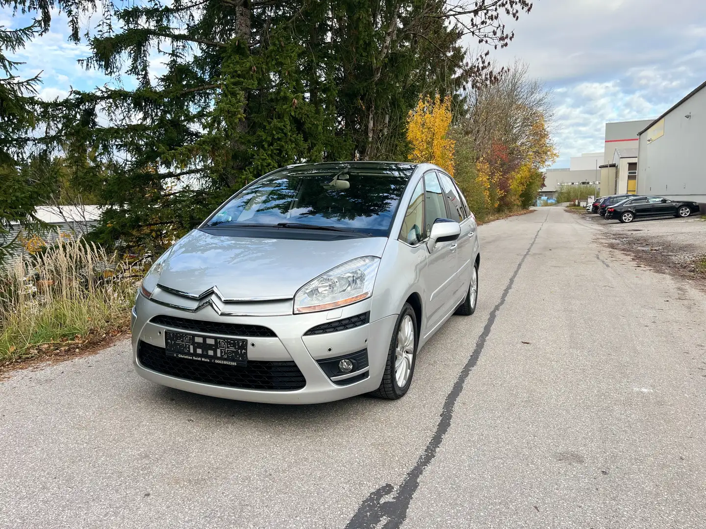 Citroen C4 Picasso 2.0d Exclusive Automatik neues Pickerl 126000km Grau - 1